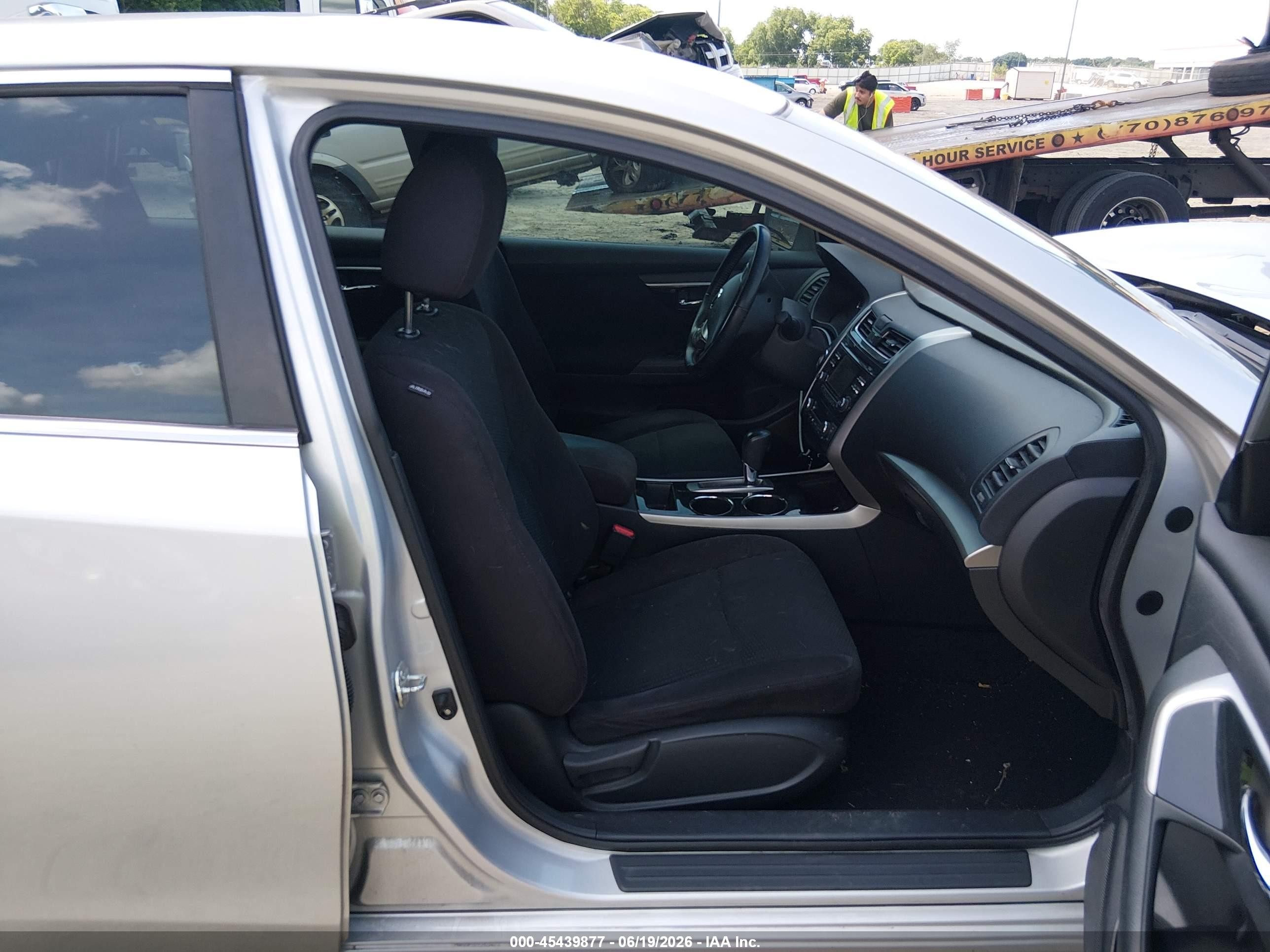 2014 Nissan Altima 2.5 Sv Silver vin: 1N4AL3AP8EC106443