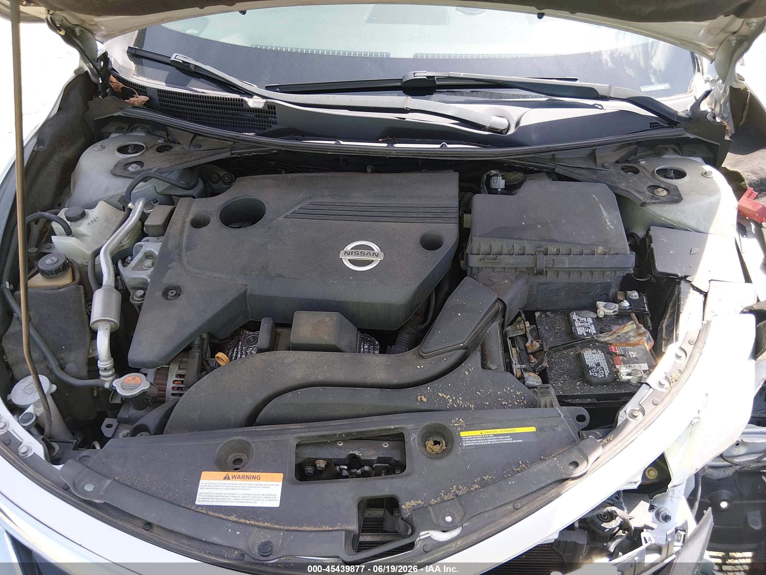 2014 Nissan Altima 2.5 Sv Silver vin: 1N4AL3AP8EC106443