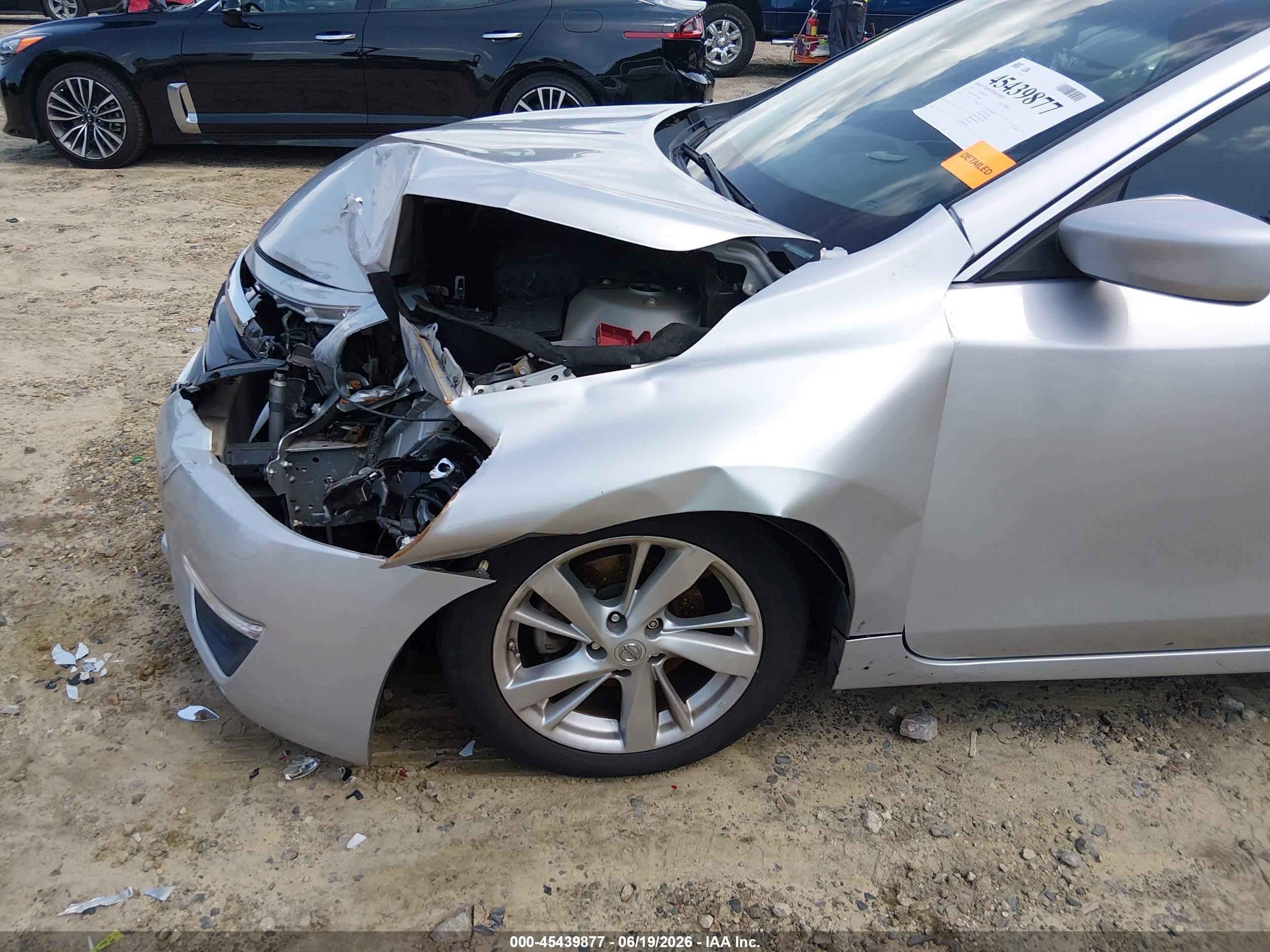 2014 Nissan Altima 2.5 Sv Silver vin: 1N4AL3AP8EC106443