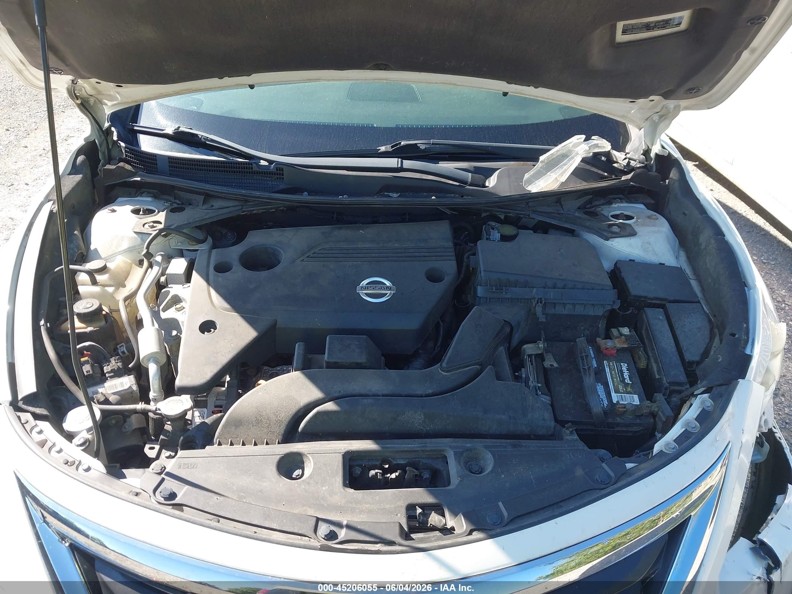2014 Nissan Altima 2.5 Sv White vin: 1N4AL3AP8EC111979