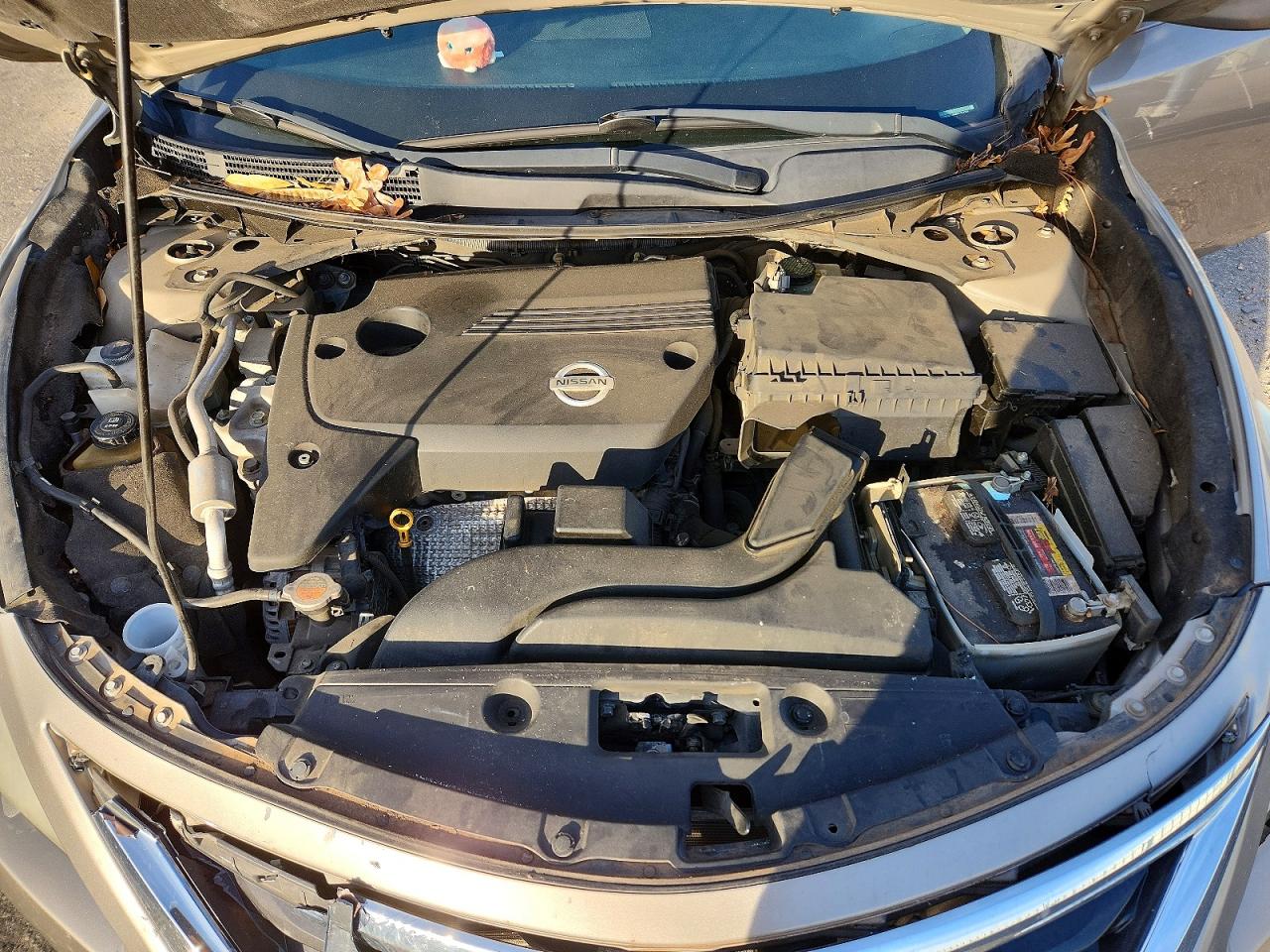 2014 Niss Altima 2.5 Sv Silver vin: 1N4AL3AP8EC124201