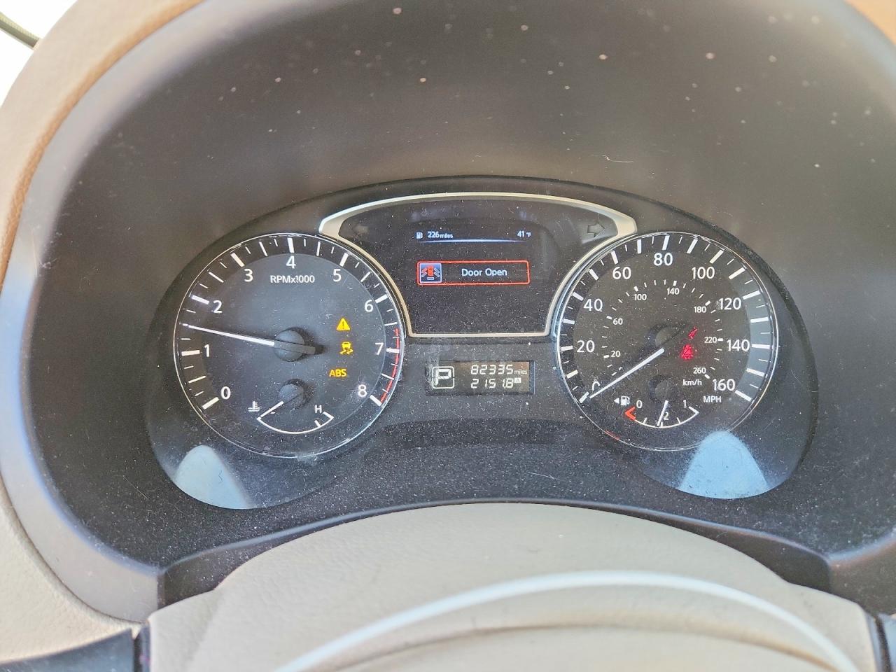 2014 Niss Altima 2.5 Sv Silver vin: 1N4AL3AP8EC124201