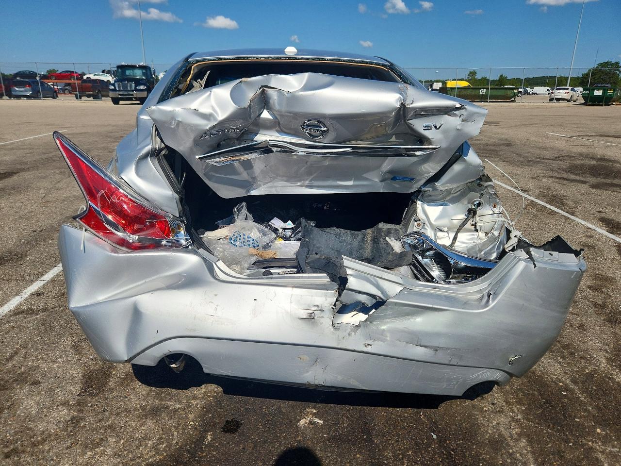 2014 Nissan Altima 2.5 Sv Silver vin: 1N4AL3AP8EC138230