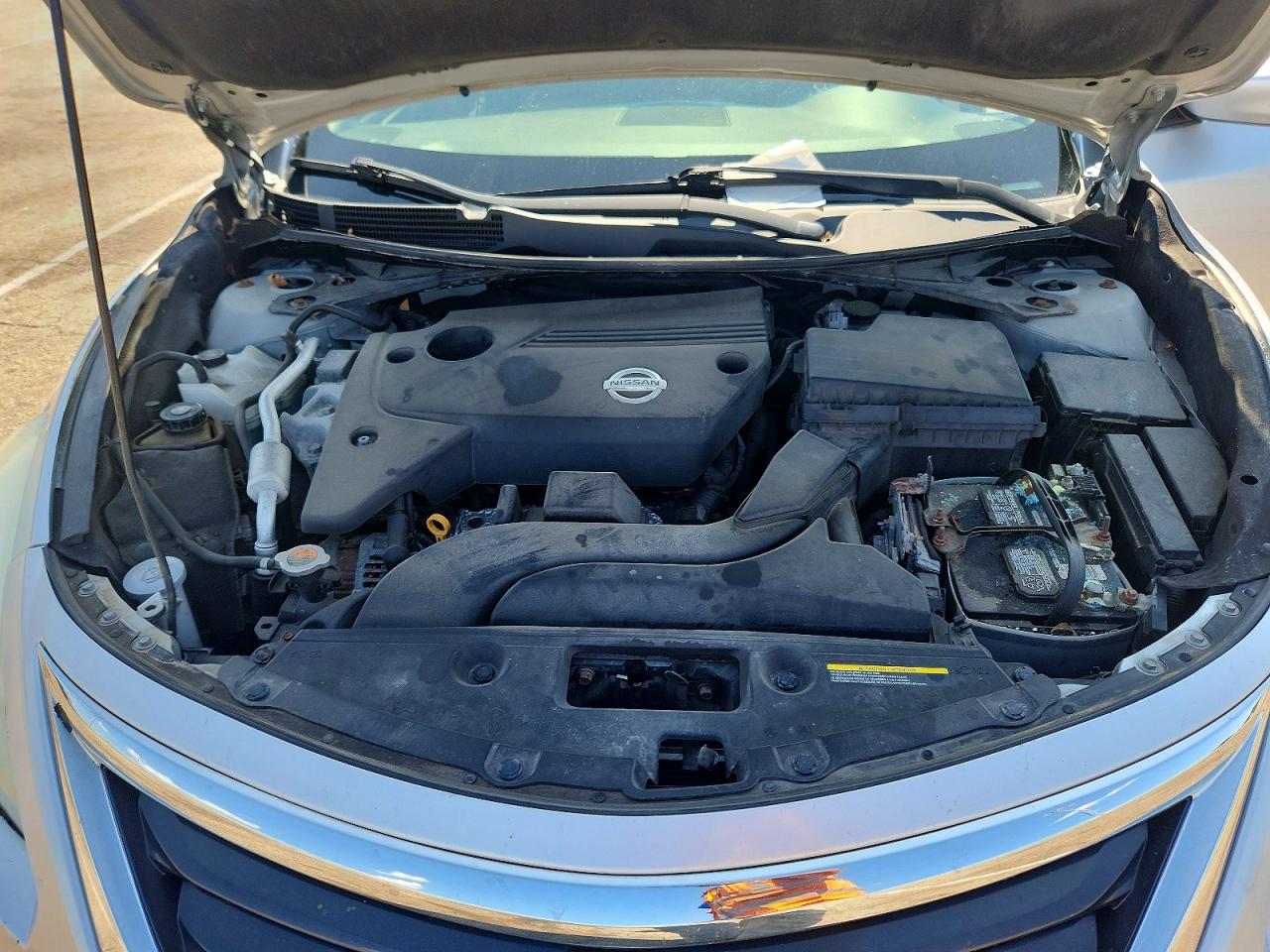2014 Nissan Altima 2.5 Sv Silver vin: 1N4AL3AP8EC138230
