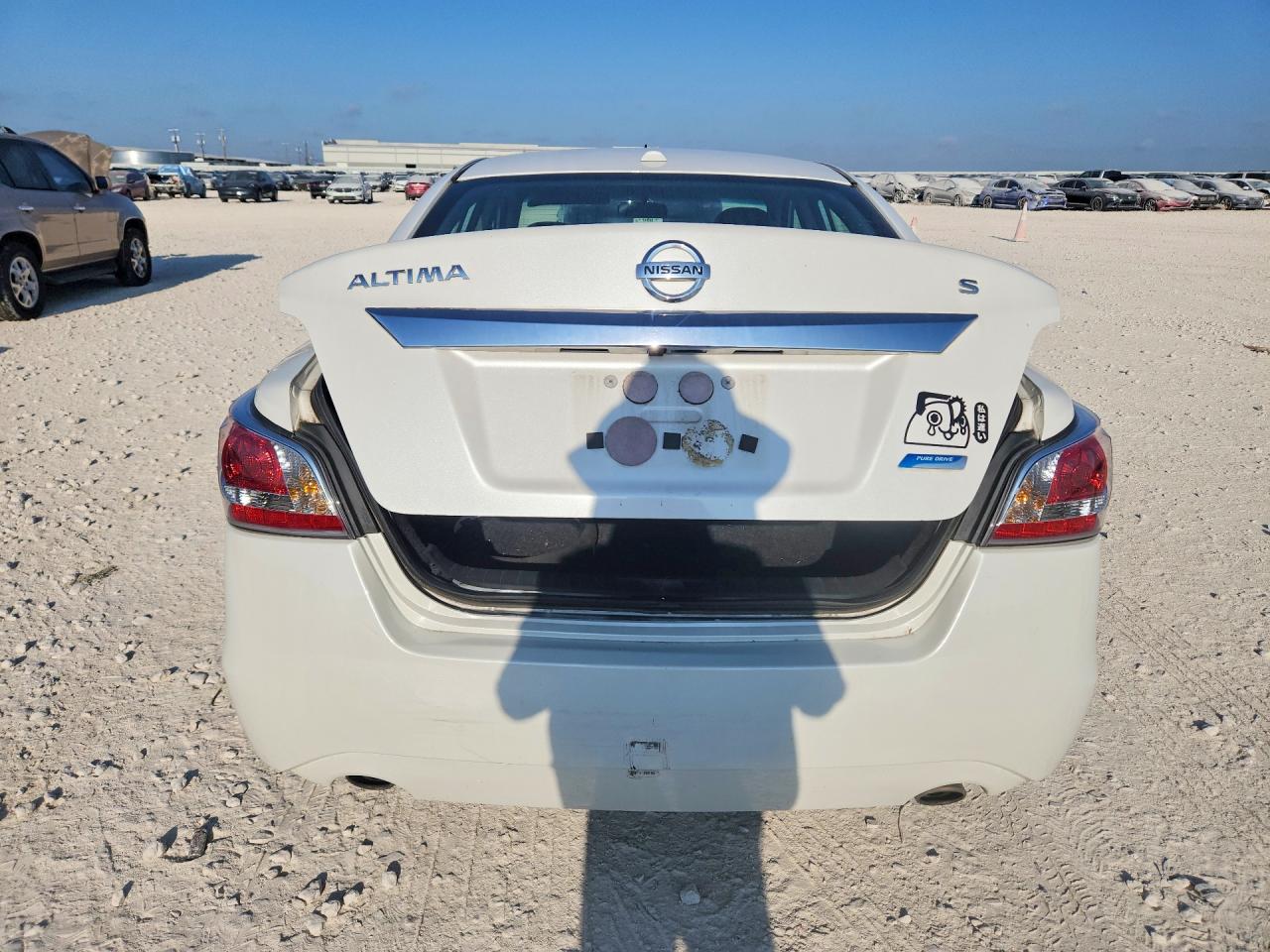 2014 Nissan Altima 2.5 S White vin: 1N4AL3AP8EC153469