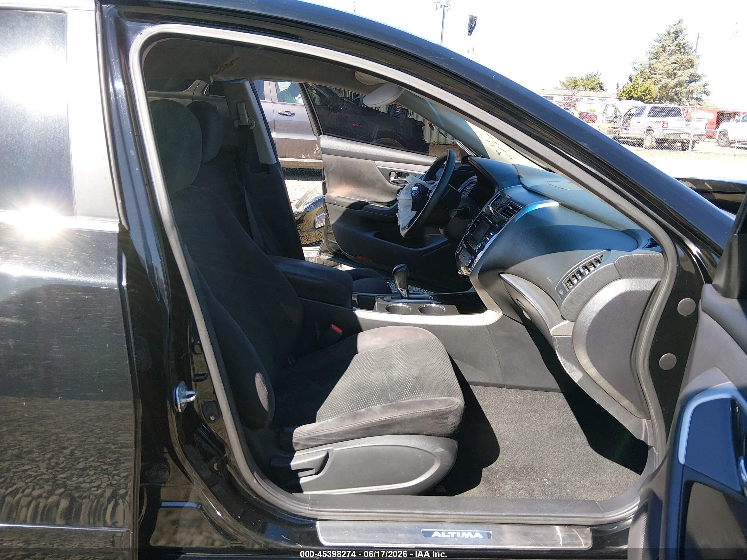 2014 Nissan Altima 2.5 S Black vin: 1N4AL3AP8EC159465