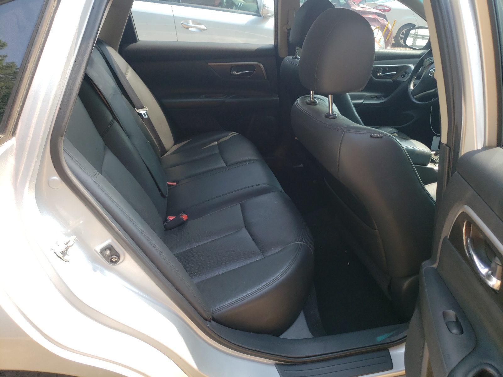 2014 Nissan Altima 2.5 Серебряный vin: 1N4AL3AP8EC179246