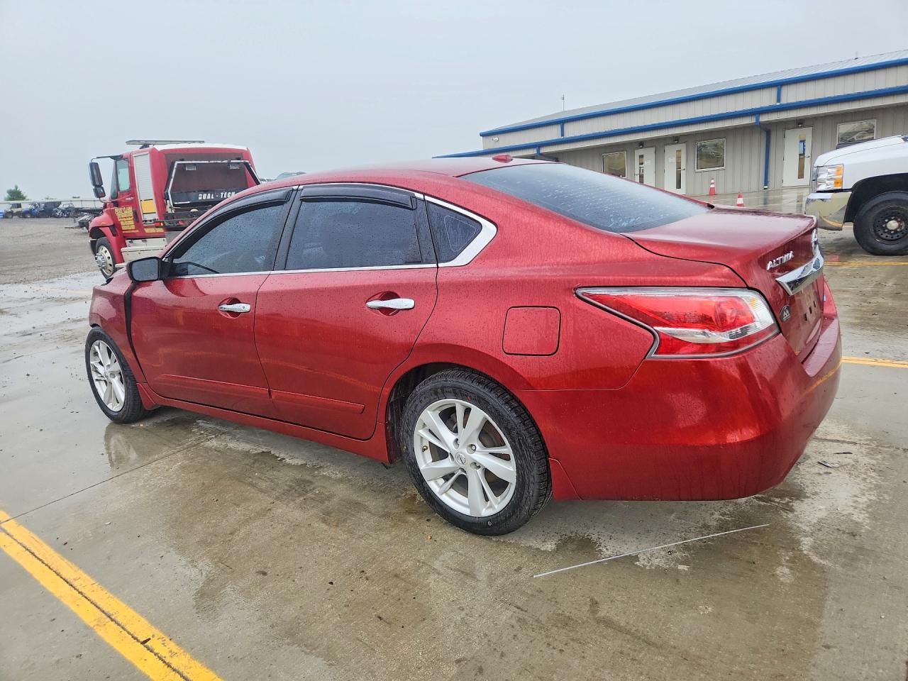 2014 Nissan Altima 2.5 Red vin: 1N4AL3AP8EC182390