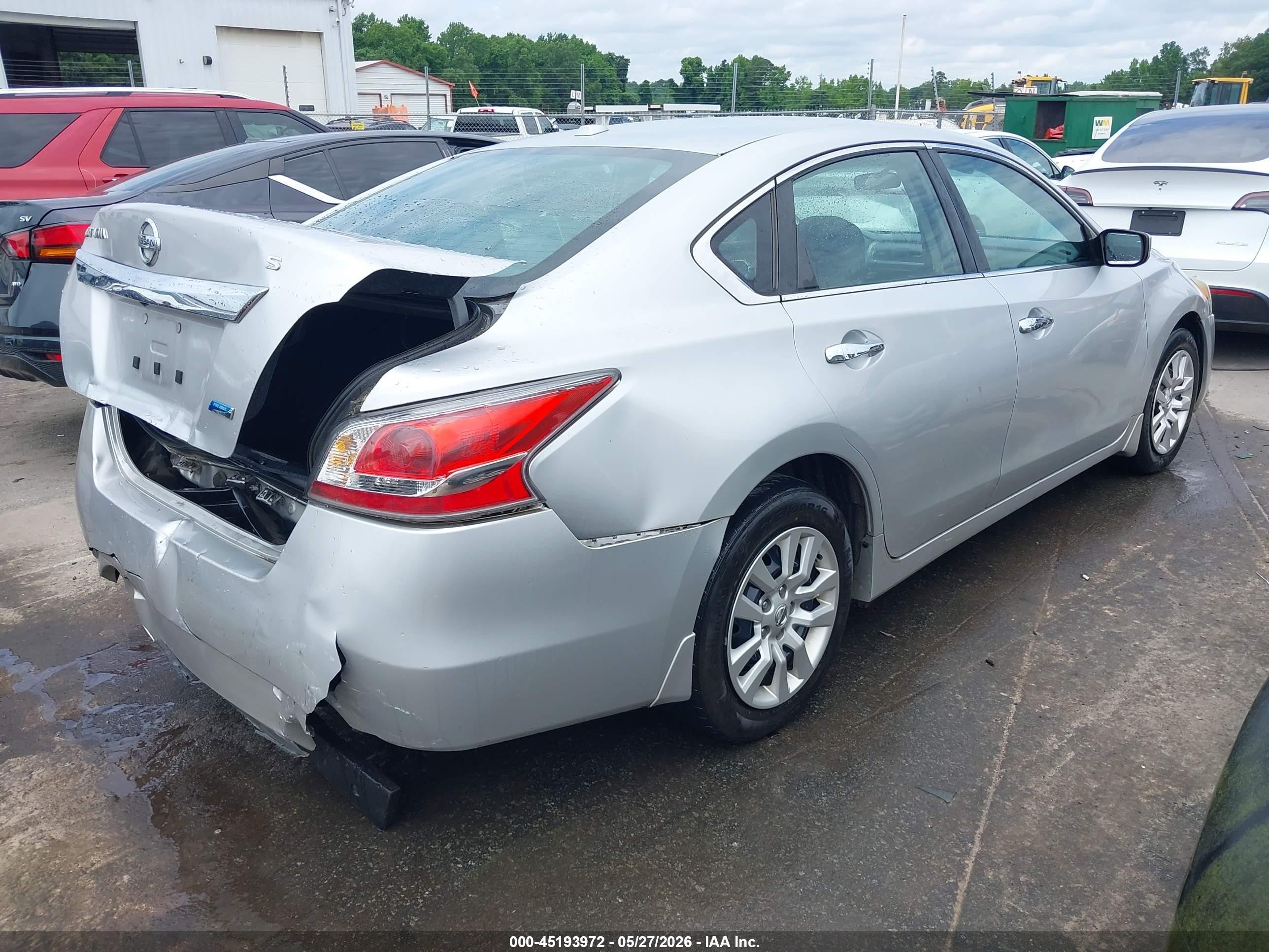 2014 Nissan Altima 2.5 S Silver vin: 1N4AL3AP8EC184186