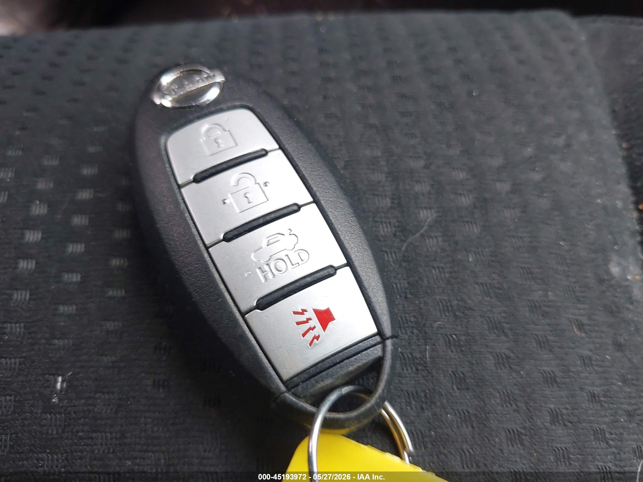 2014 Nissan Altima 2.5 S Silver vin: 1N4AL3AP8EC184186