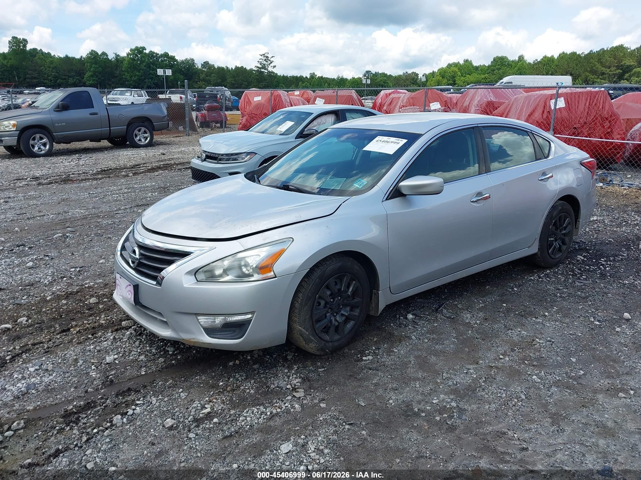 2014 Nissan Altima 2.5 Silver vin: 1N4AL3AP8EC190117
