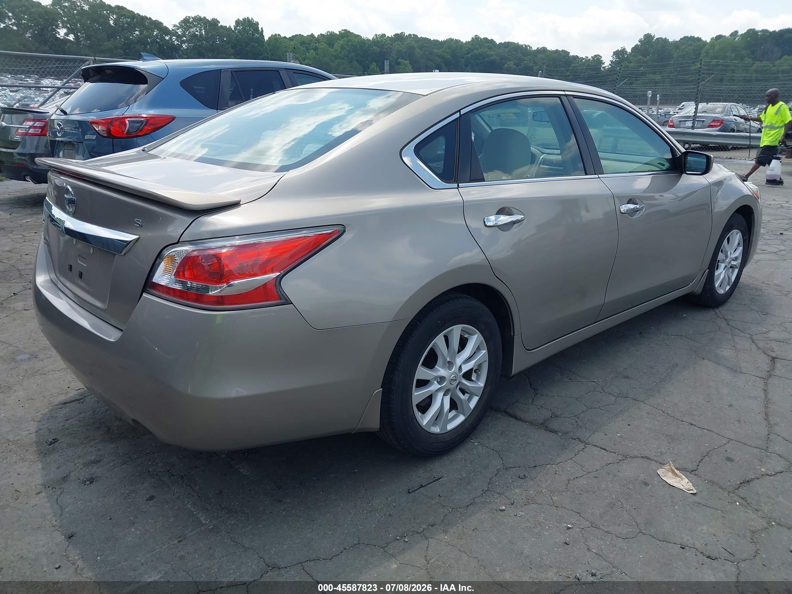 2014 Nissan Altima 2.5 S Tan vin: 1N4AL3AP8EC204078