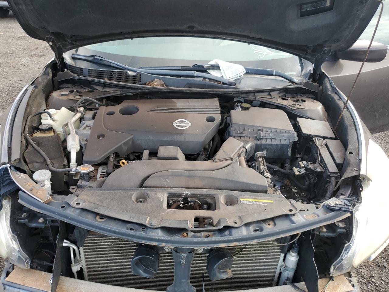 2014 Niss Altima Желто-коричневый vin: 1N4AL3AP8EC265771