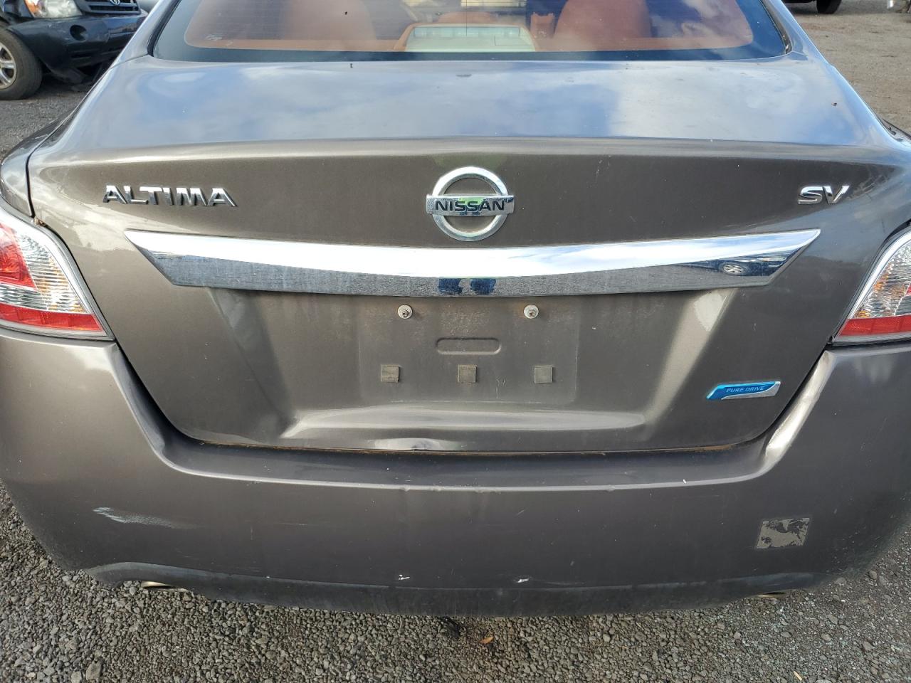 2014 Niss Altima Желто-коричневый vin: 1N4AL3AP8EC265771 Damage: Deck Lid, Dent(s) W/ Paint Dmg, > 12 inches