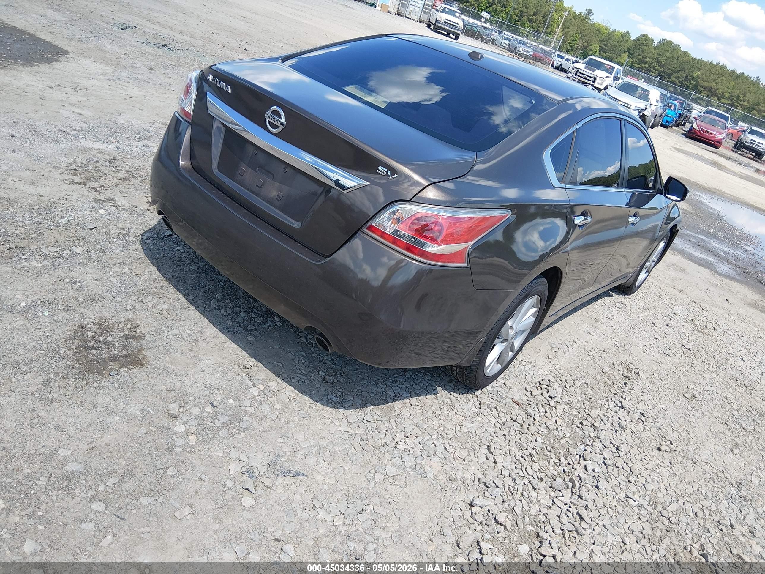 2014 Nissan Altima 2.5 Sv Brown vin: 1N4AL3AP8EC271912