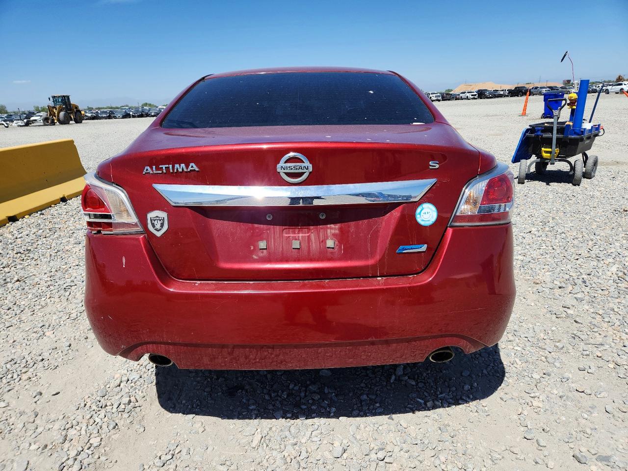 2014 Nissan Altima 2.5 S Red vin: 1N4AL3AP8EC273689