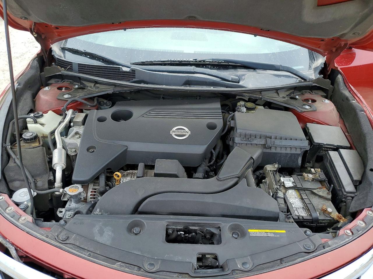 2014 Nissan Altima 2.5 S Red vin: 1N4AL3AP8EC275457