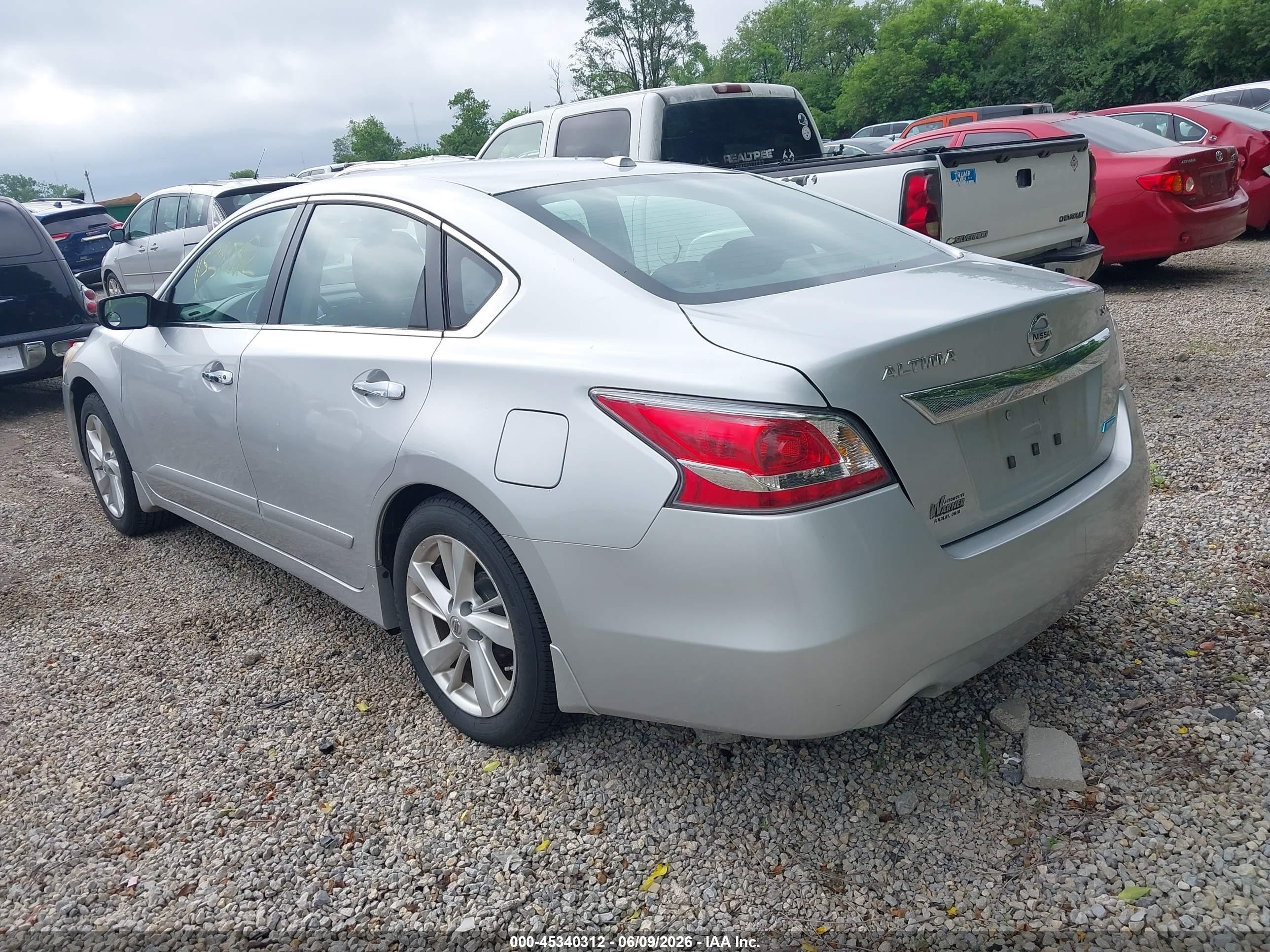 2014 Nissan Altima 2.5 Sv Silver vin: 1N4AL3AP8EC277841