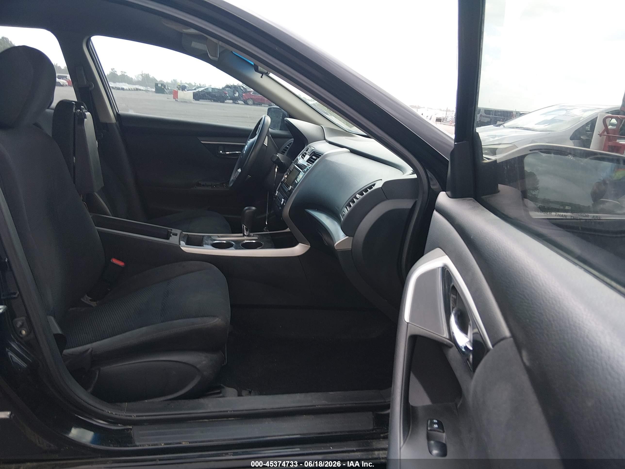 2014 Nissan Altima 2.5 S Black vin: 1N4AL3AP8EC284045