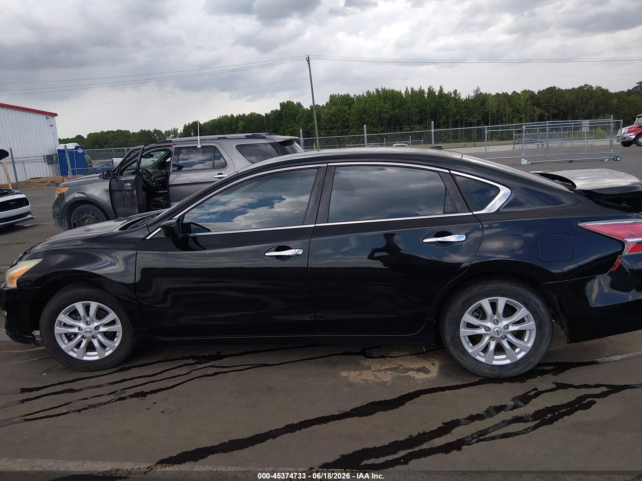 2014 Nissan Altima 2.5 S Black vin: 1N4AL3AP8EC284045