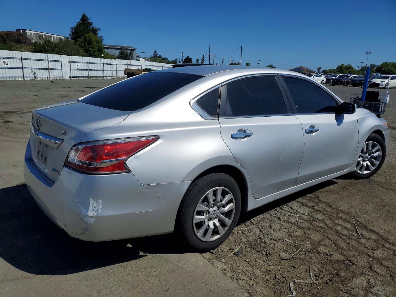 2014 Nissan Altima 2.5 S Серебряный vin: 1N4AL3AP8EC288774
