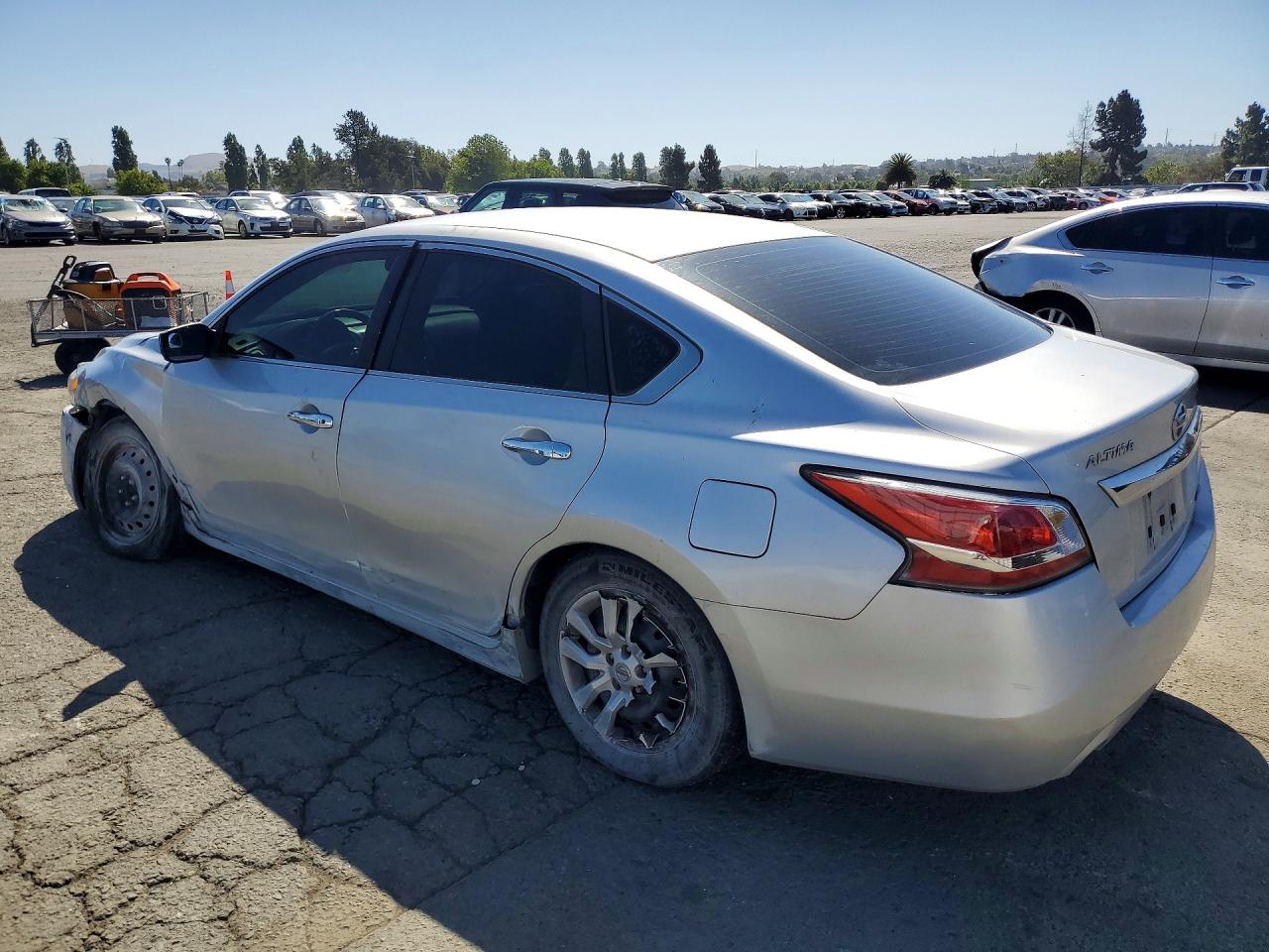 2014 Nissan Altima 2.5 S Серебряный vin: 1N4AL3AP8EC288774