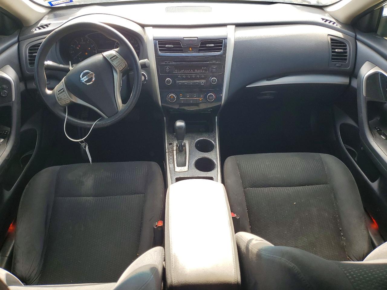 2014 Nissan Altima 2.5 S White vin: 1N4AL3AP8EC293666