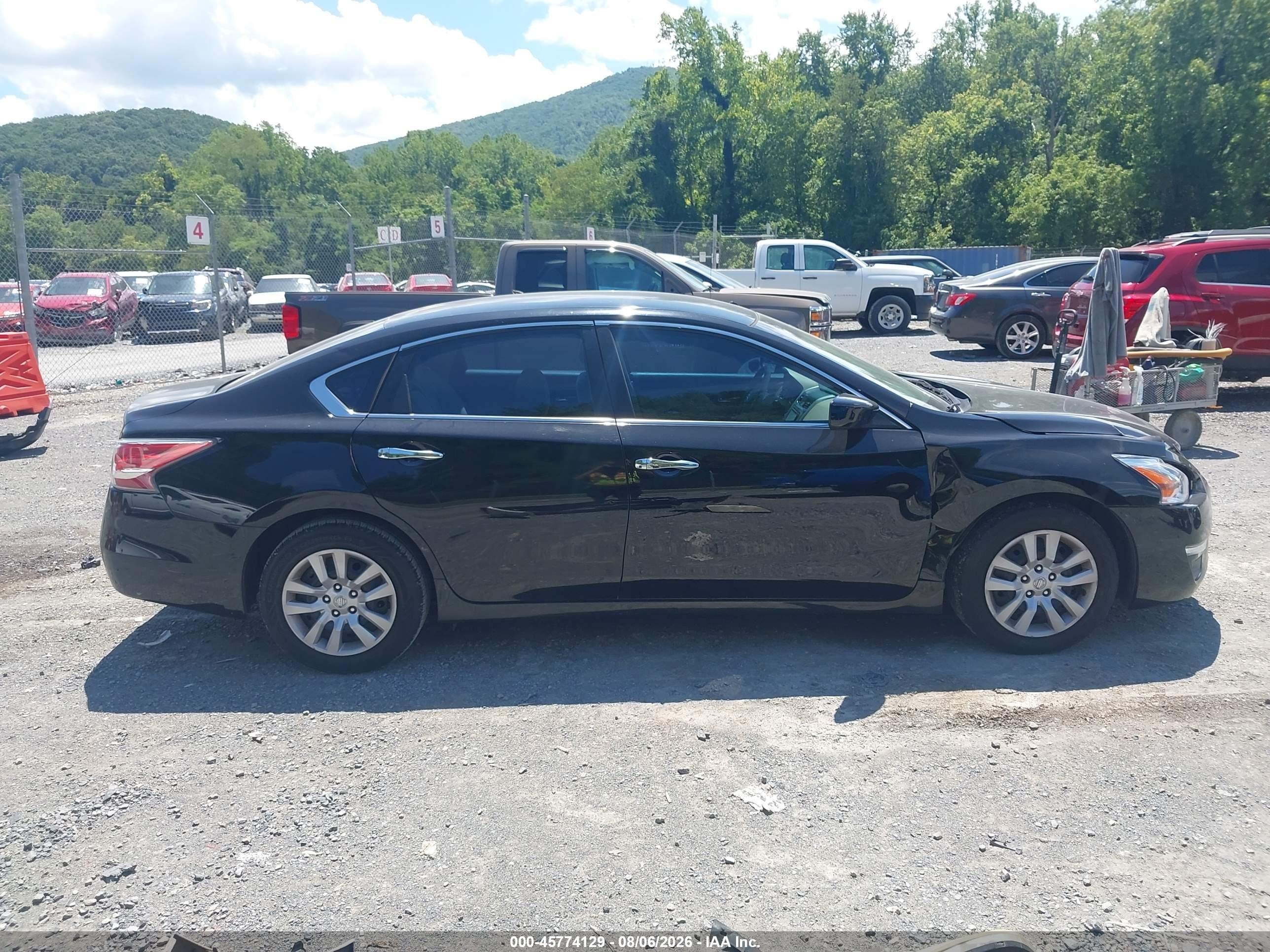 2014 Nissan Altima 2.5 S Black vin: 1N4AL3AP8EC315973
