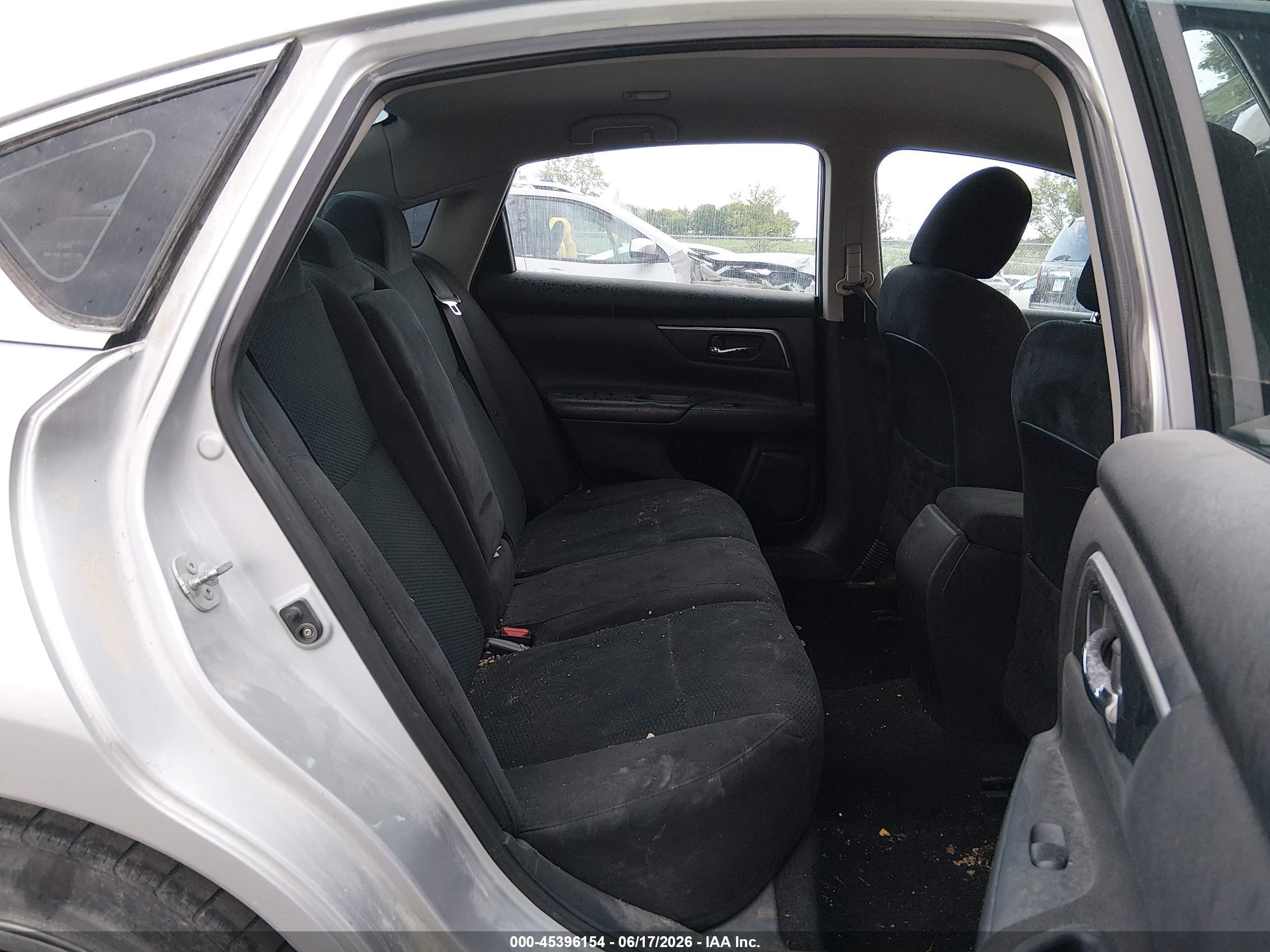 2014 Nissan Altima 2.5 Sv Silver vin: 1N4AL3AP8EC326813
