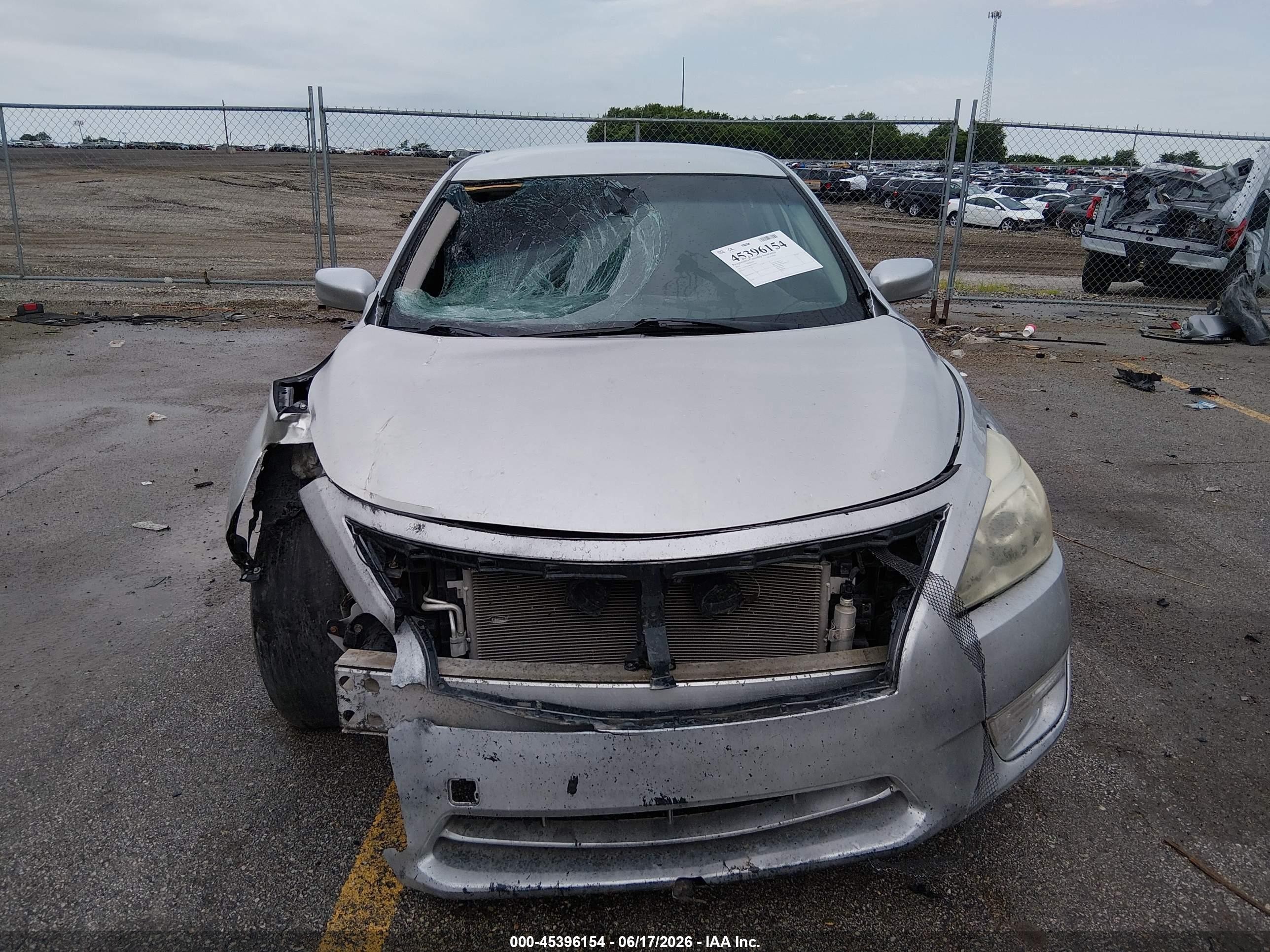 2014 Nissan Altima 2.5 Sv Silver vin: 1N4AL3AP8EC326813