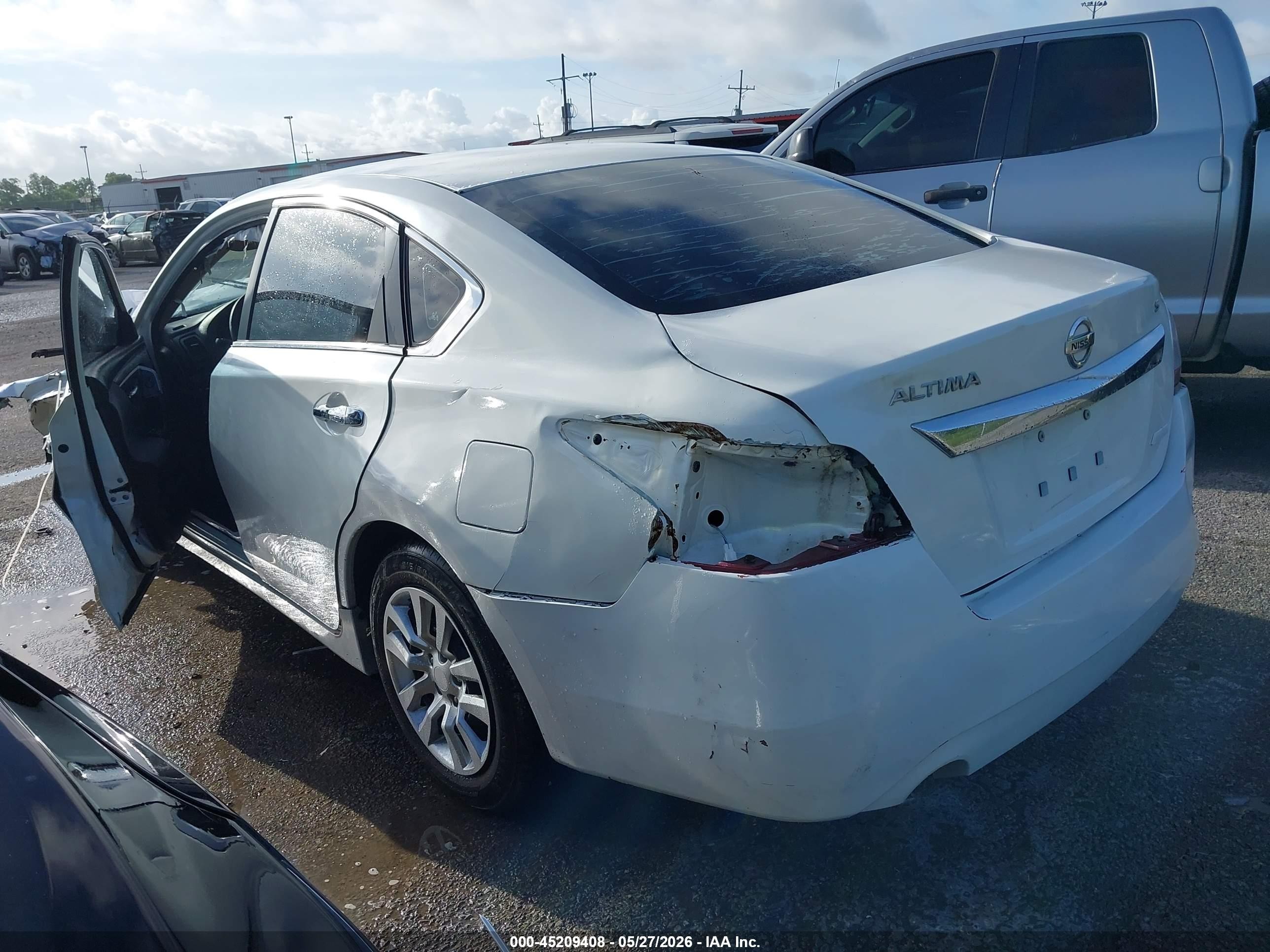 2014 Nissan Altima 2.5 White vin: 1N4AL3AP8EC408475