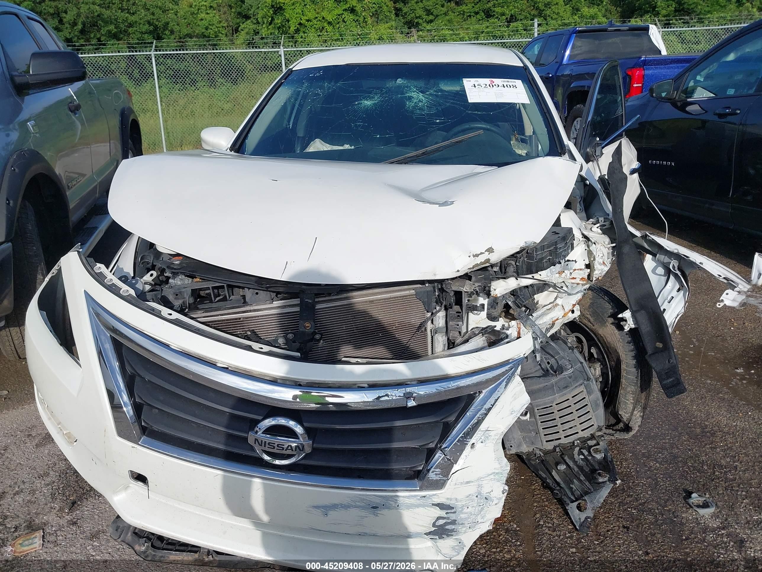 2014 Nissan Altima 2.5 White vin: 1N4AL3AP8EC408475