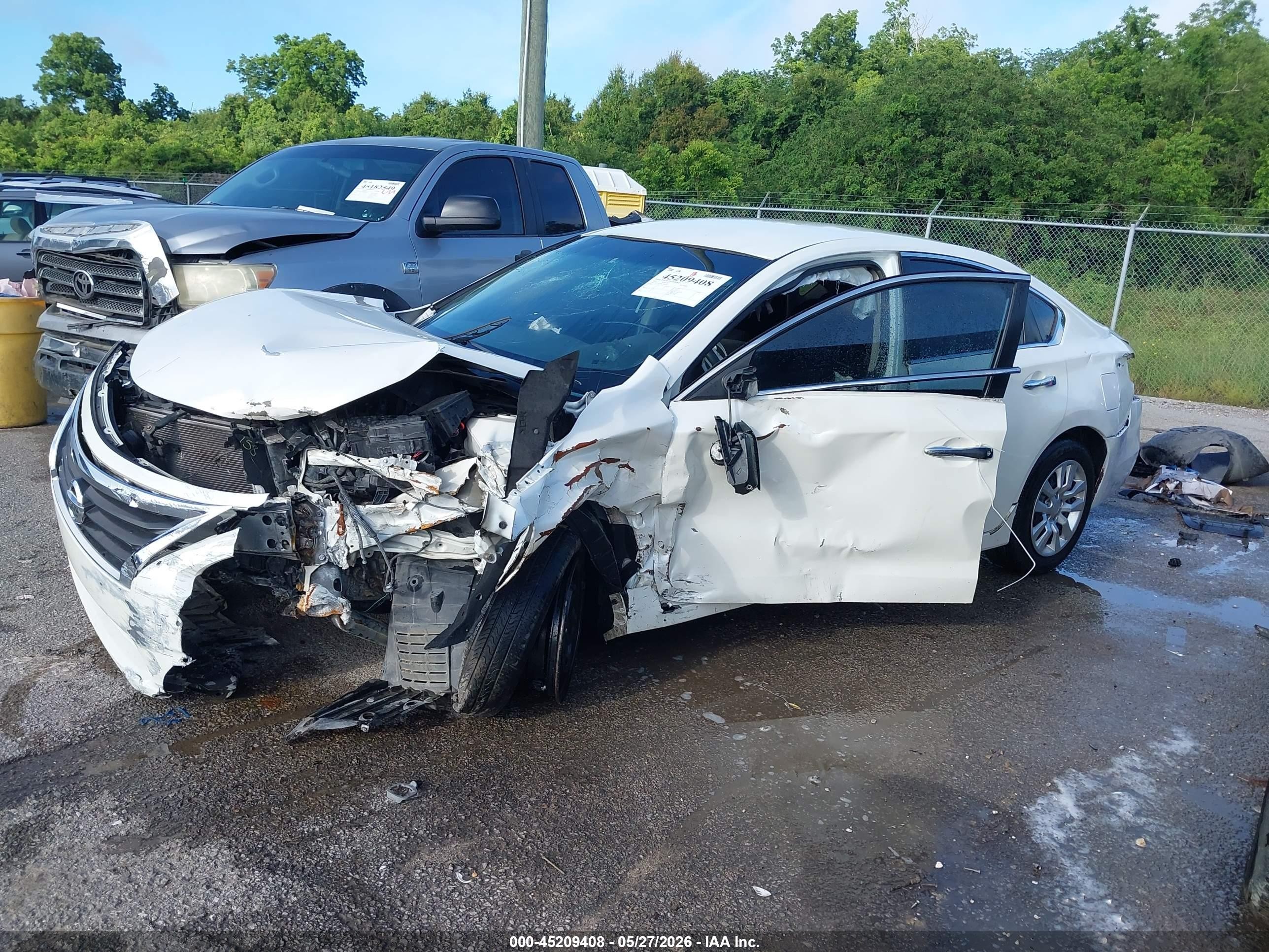2014 Nissan Altima 2.5 White vin: 1N4AL3AP8EC408475