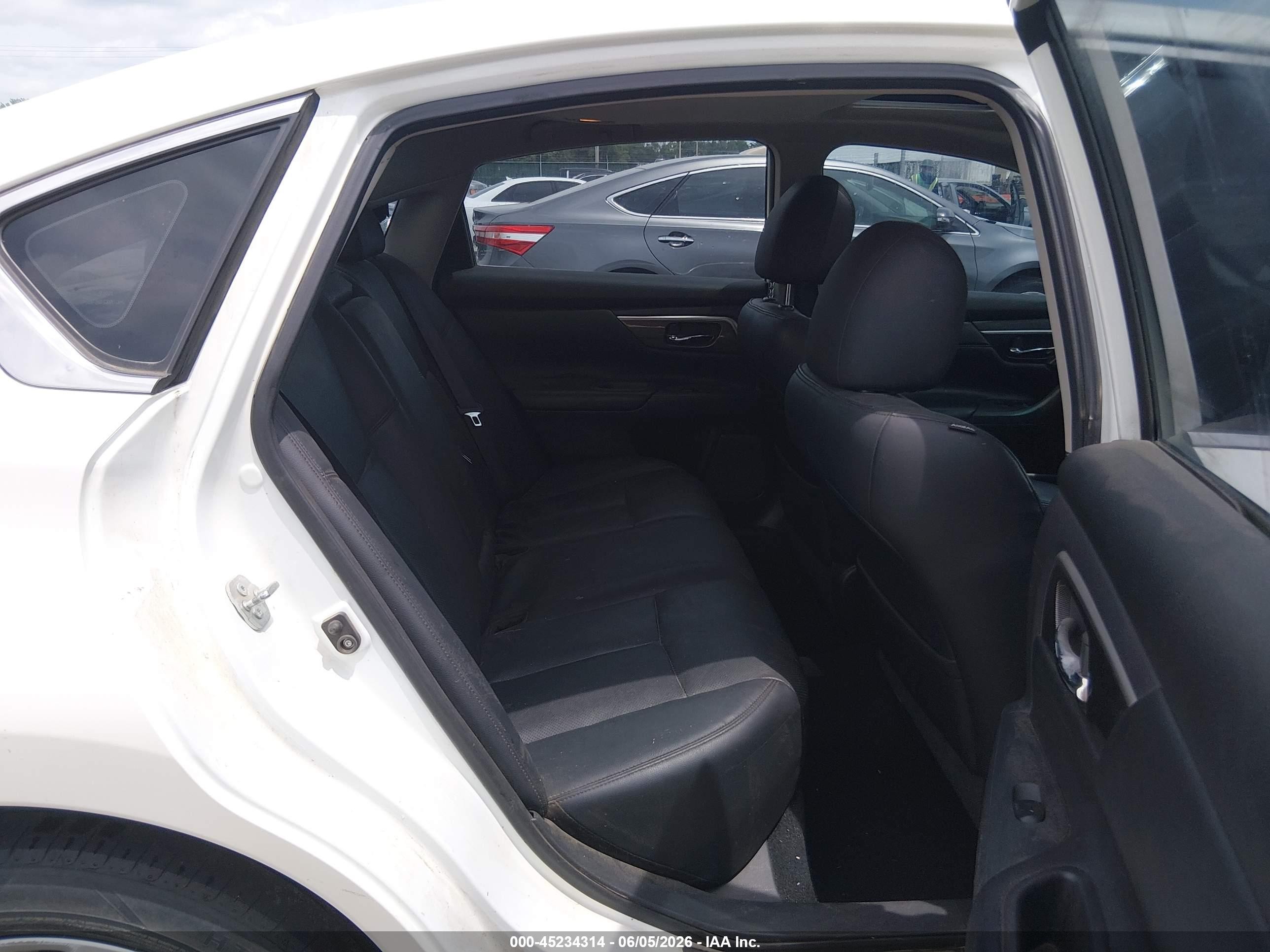 2014 Nissan Altima 2.5 Sl White vin: 1N4AL3AP8EC409285
