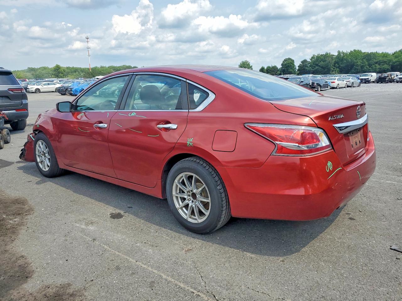 2014 Nissan Altima 2.5 S Red vin: 1N4AL3AP8EC424367