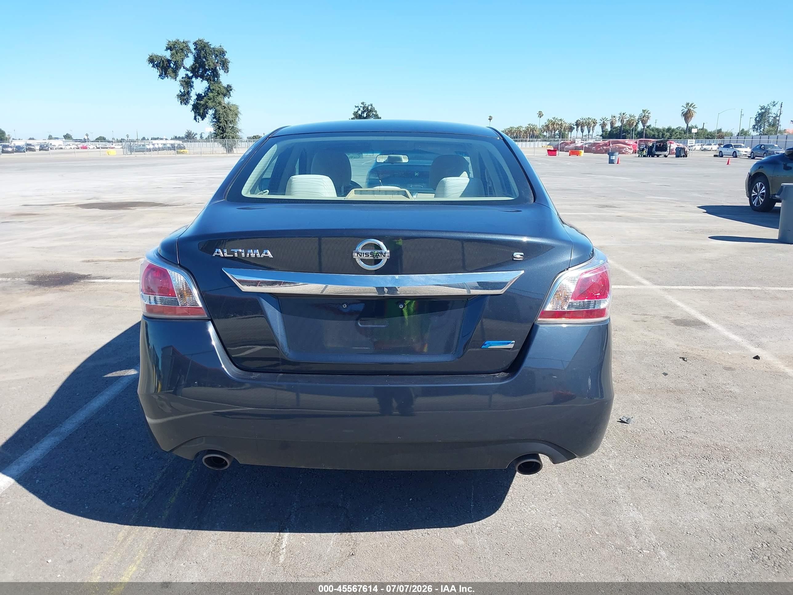 2014 Nissan Altima 2.5 S Dark Blue vin: 1N4AL3AP8EC901976