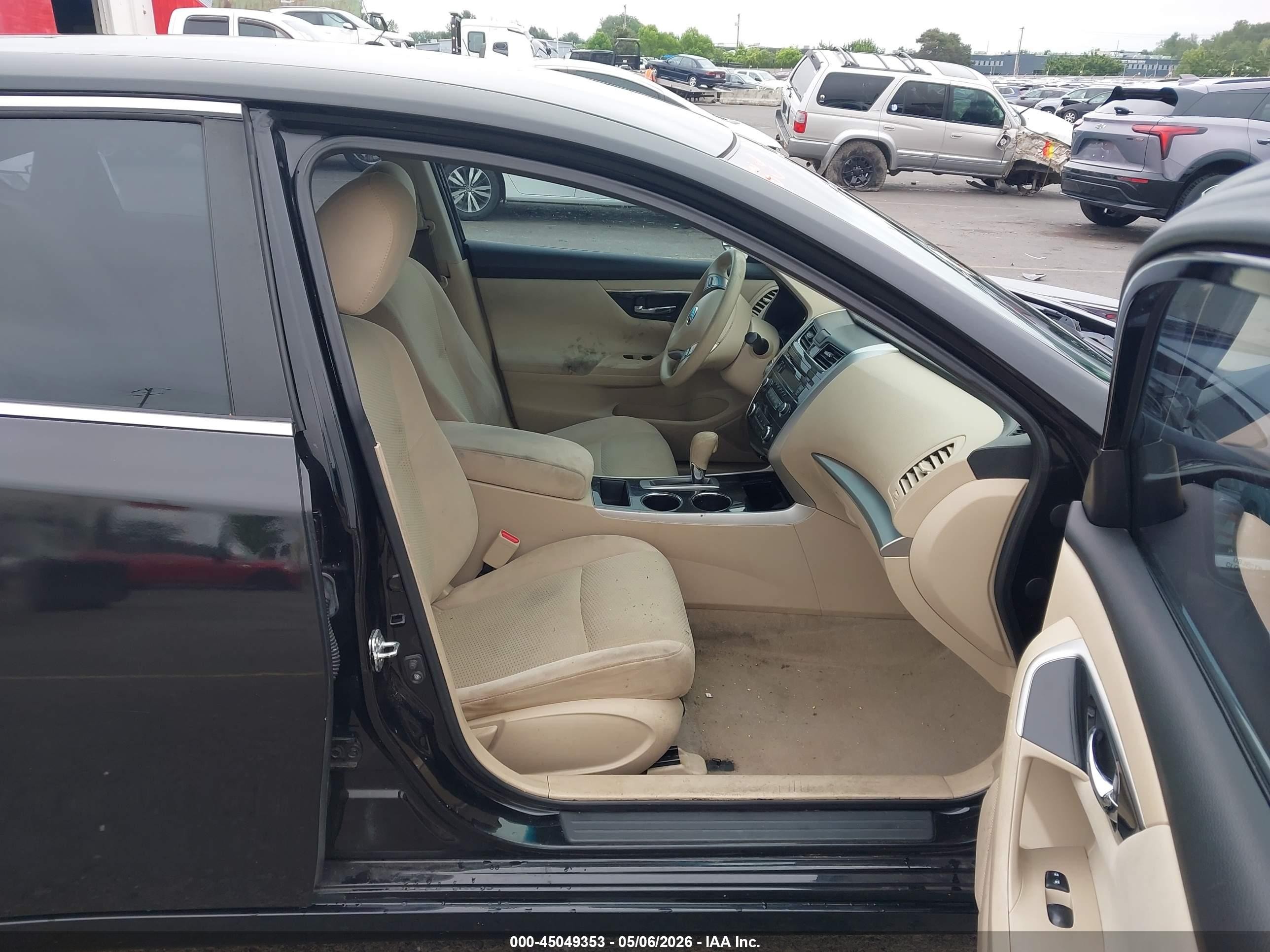 2014 Nissan Altima 2.5 S Black vin: 1N4AL3AP8EN200102