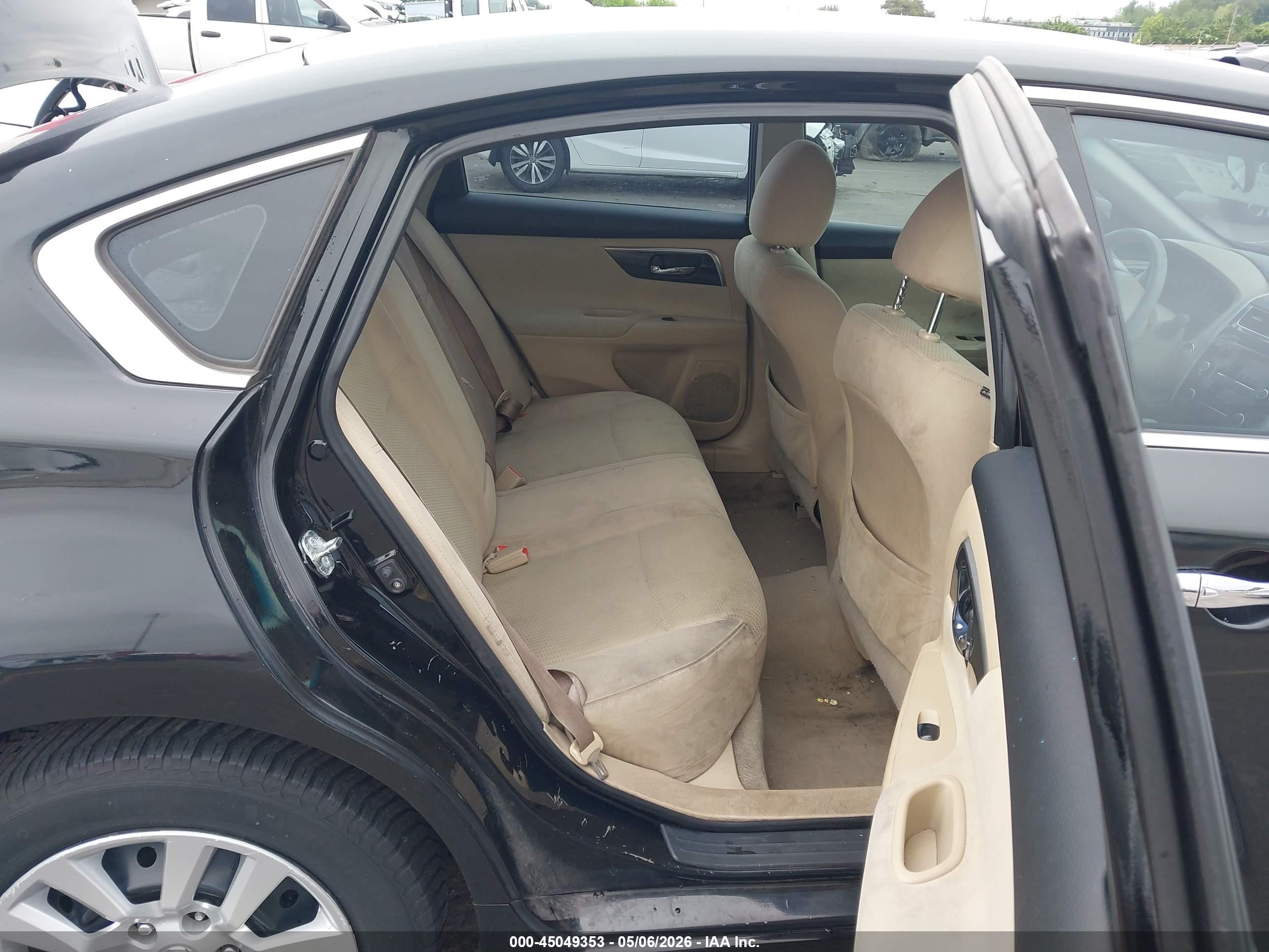 2014 Nissan Altima 2.5 S Black vin: 1N4AL3AP8EN200102