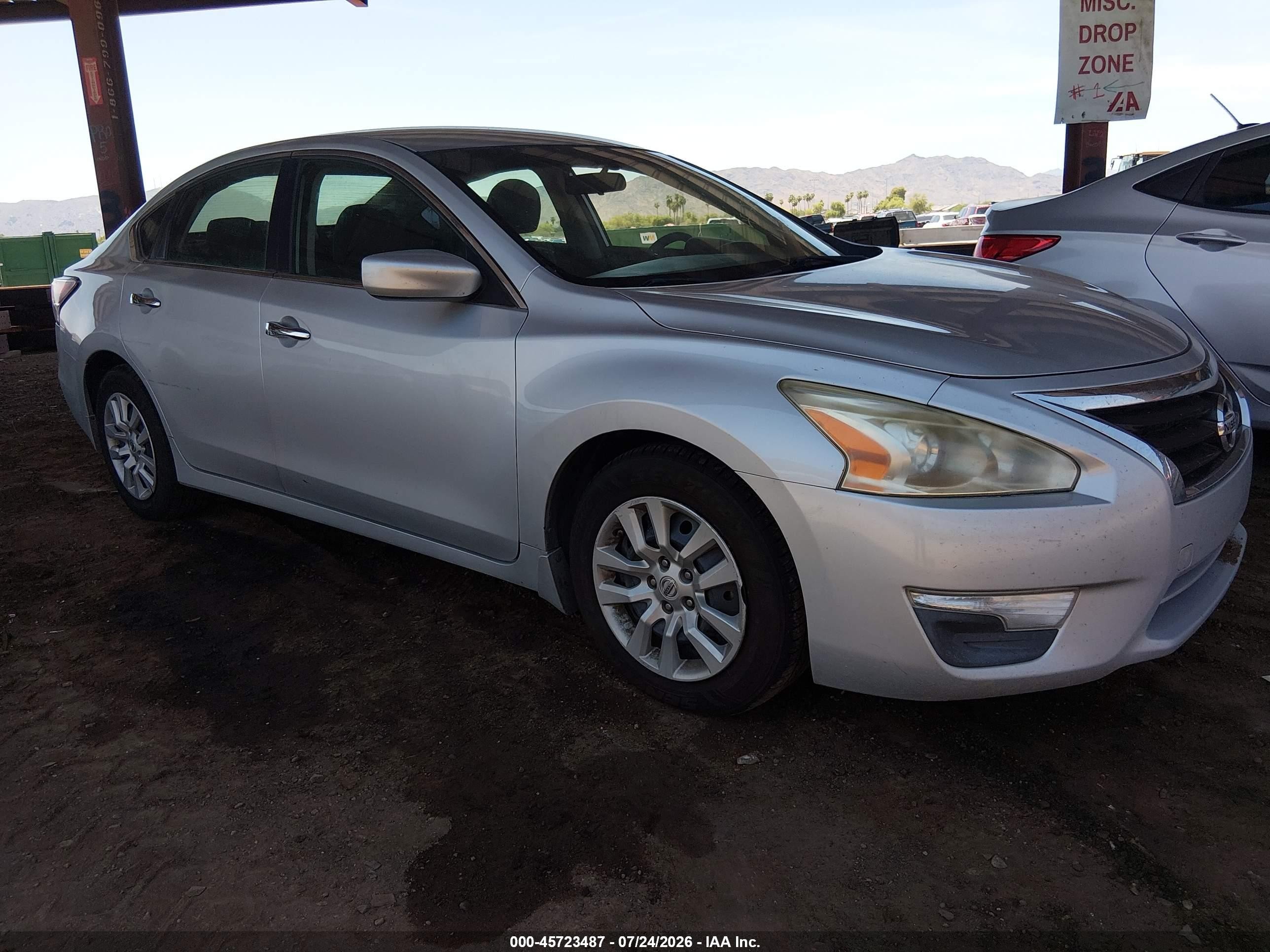 2014 Nissan Altima 2.5 S Silver vin: 1N4AL3AP8EN206112
