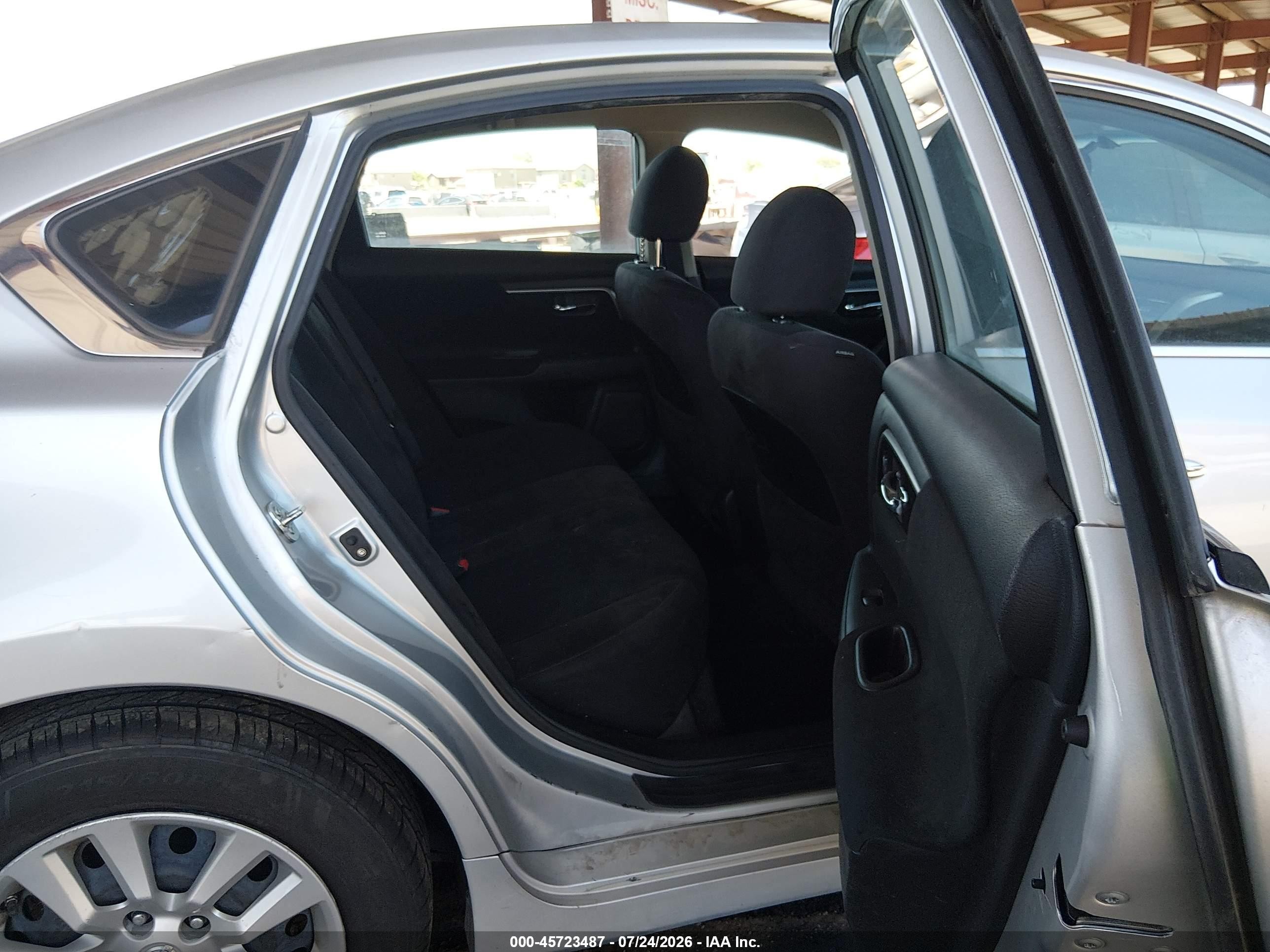 2014 Nissan Altima 2.5 S Silver vin: 1N4AL3AP8EN206112