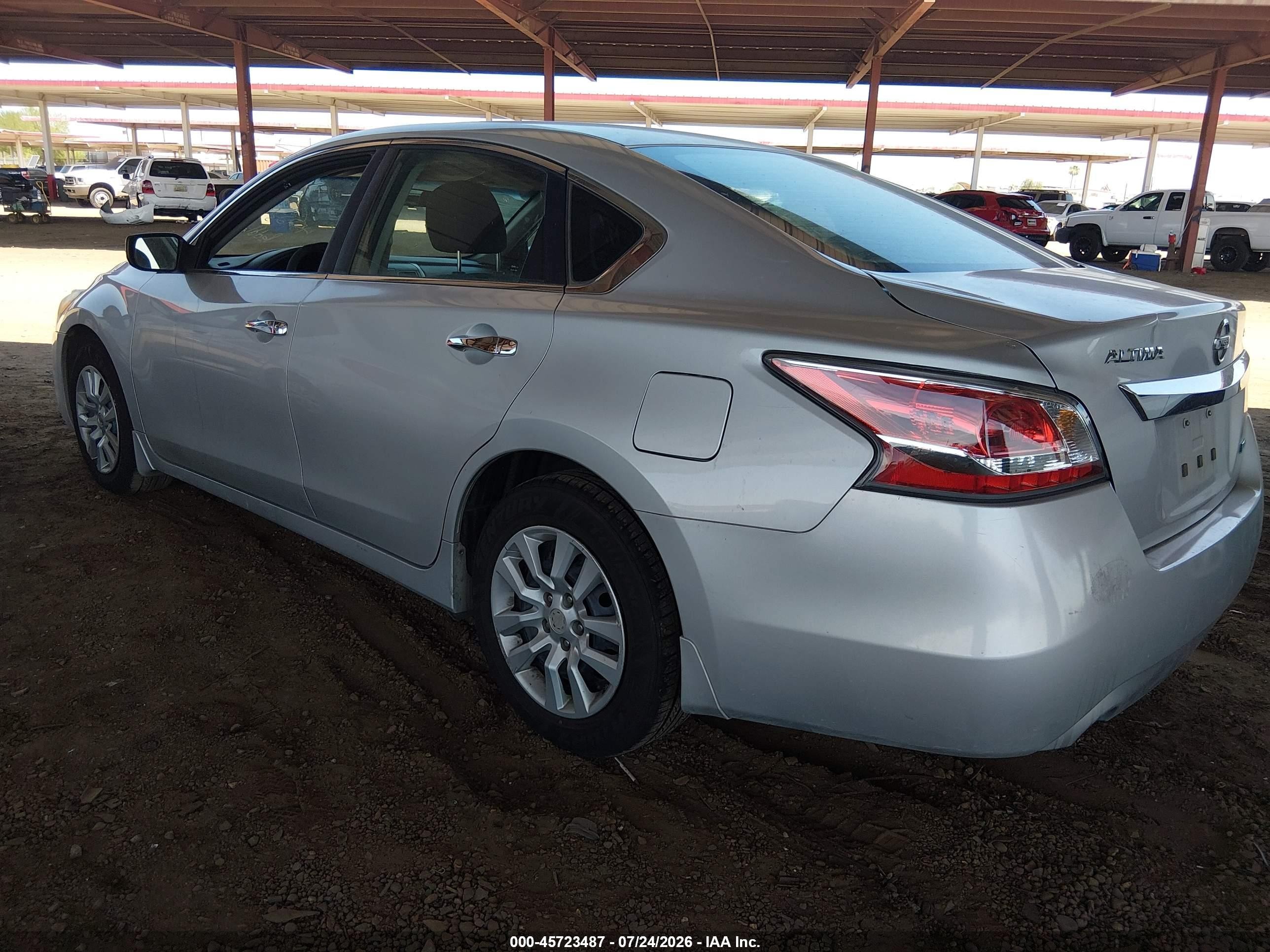 2014 Nissan Altima 2.5 S Silver vin: 1N4AL3AP8EN206112