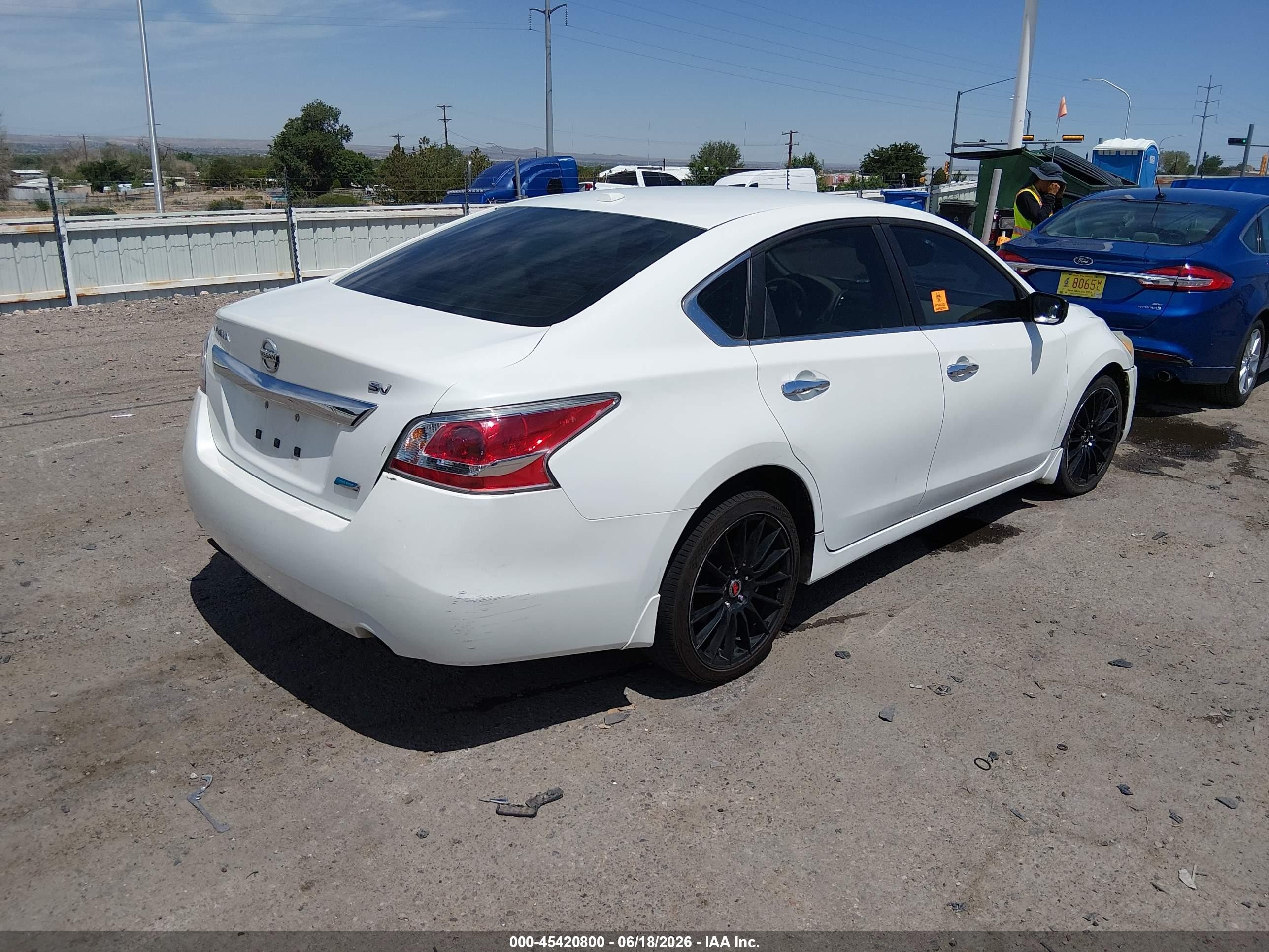 2014 Nissan Altima 2.5 Sv Белый vin: 1N4AL3AP8EN207714