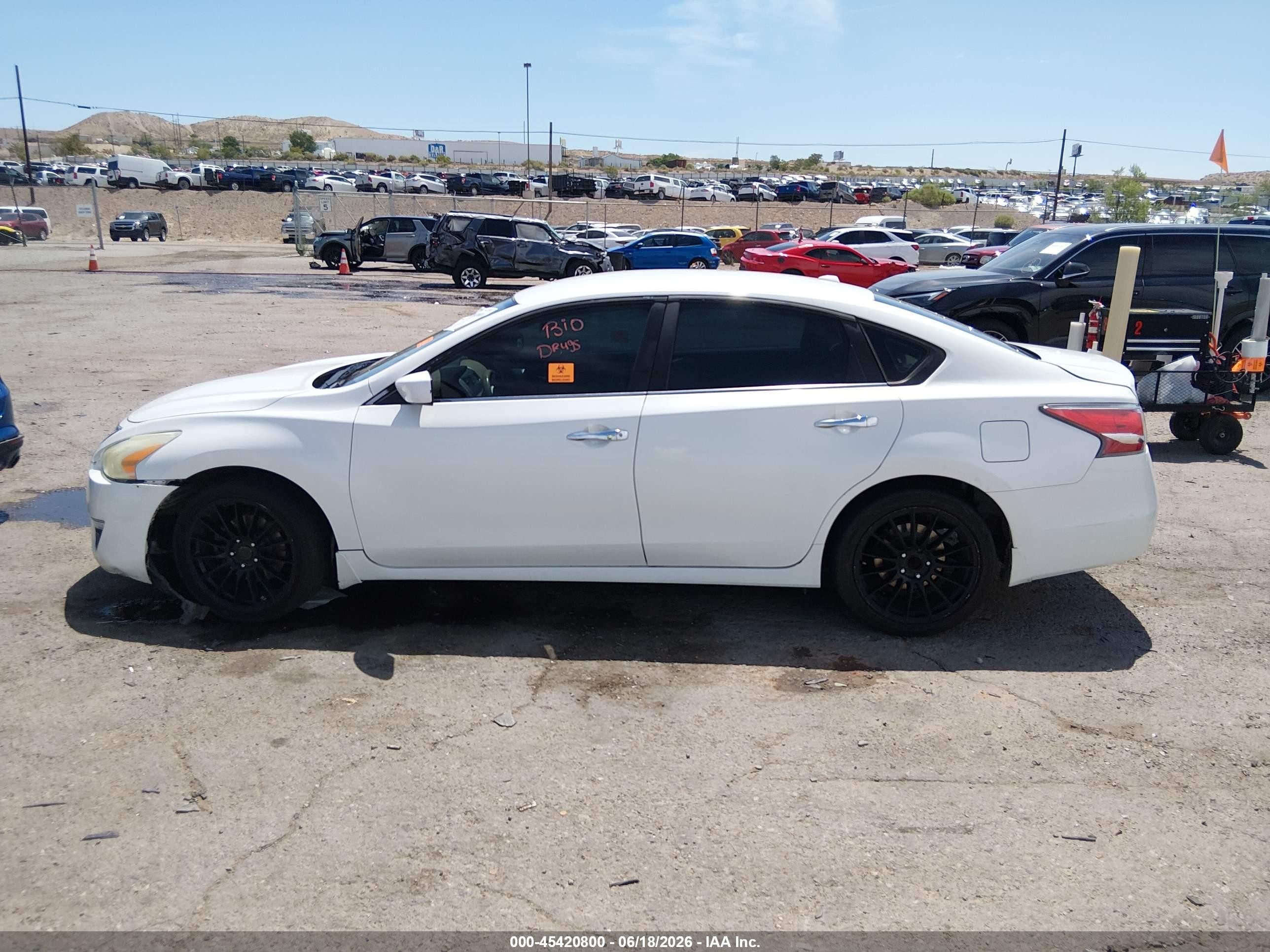 2014 Nissan Altima 2.5 Sv Белый vin: 1N4AL3AP8EN207714