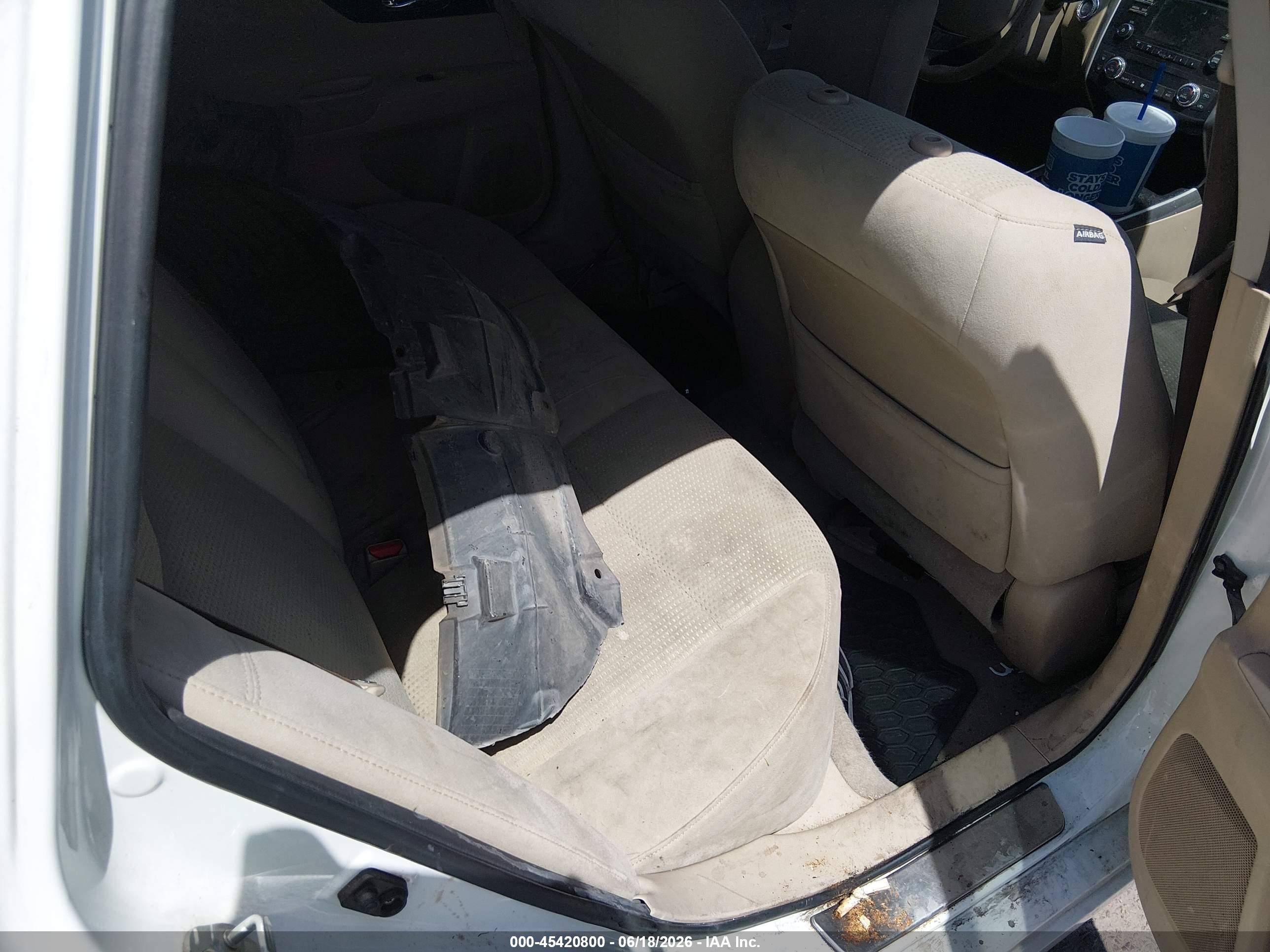 2014 Nissan Altima 2.5 Sv Белый vin: 1N4AL3AP8EN207714