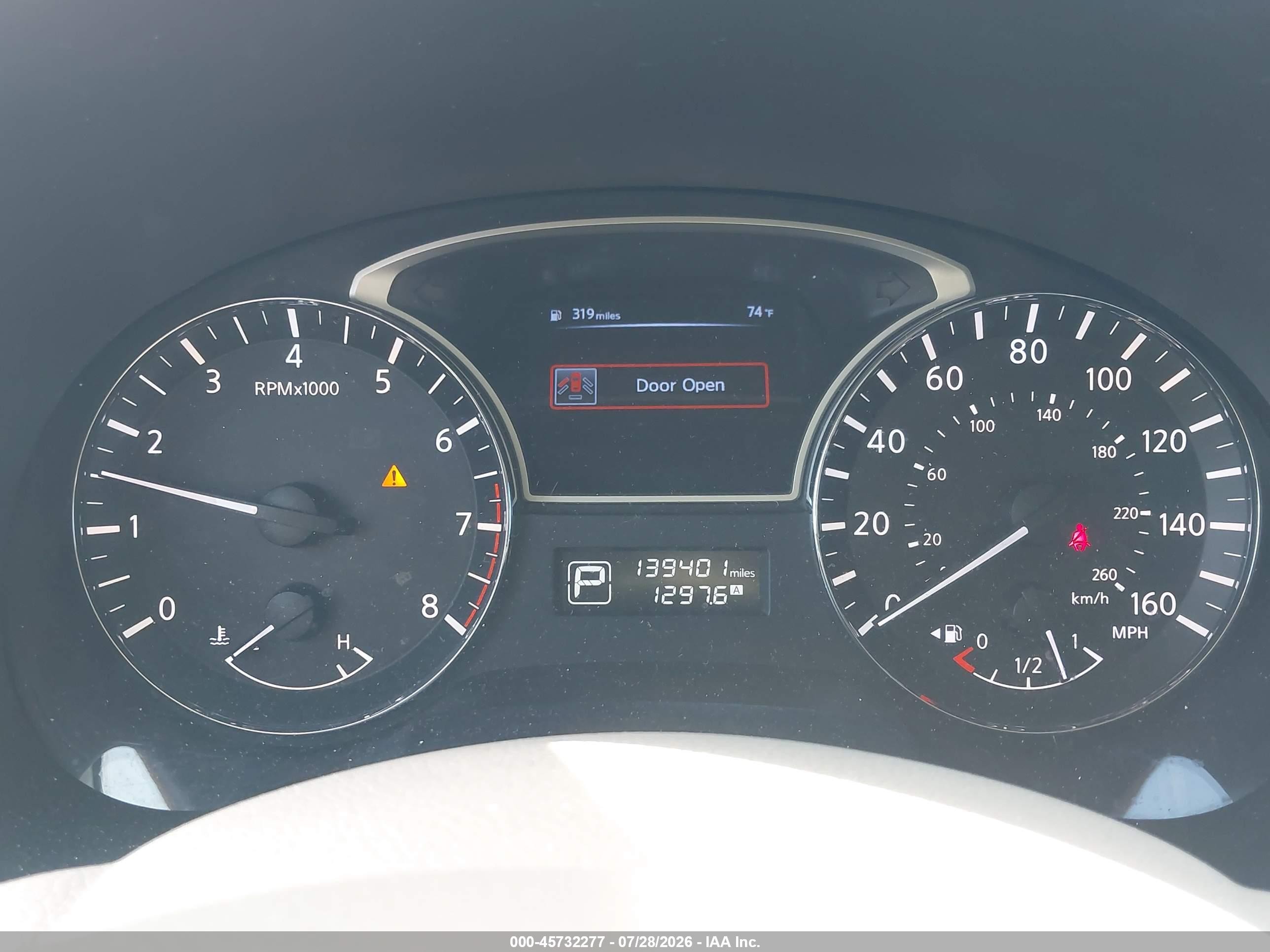 2014 Nissan Altima 2.5 Red vin: 1N4AL3AP8EN210967