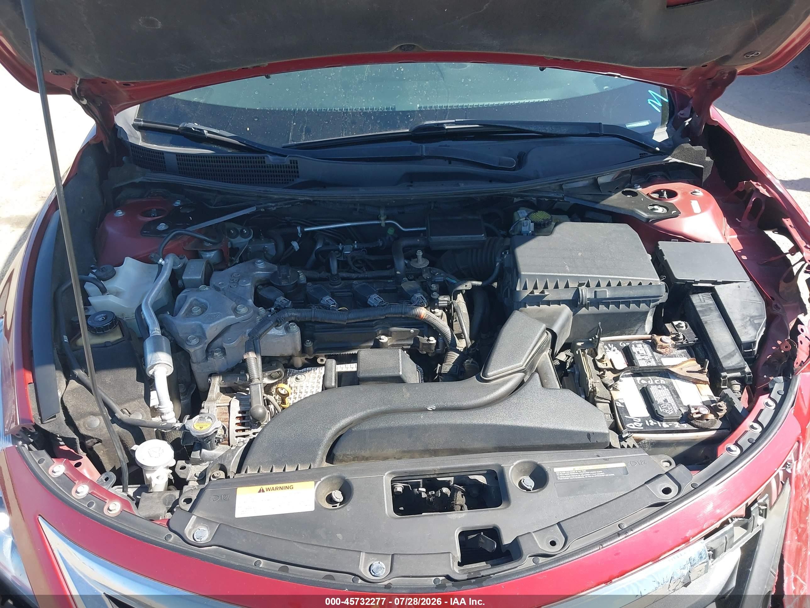 2014 Nissan Altima 2.5 Red vin: 1N4AL3AP8EN210967