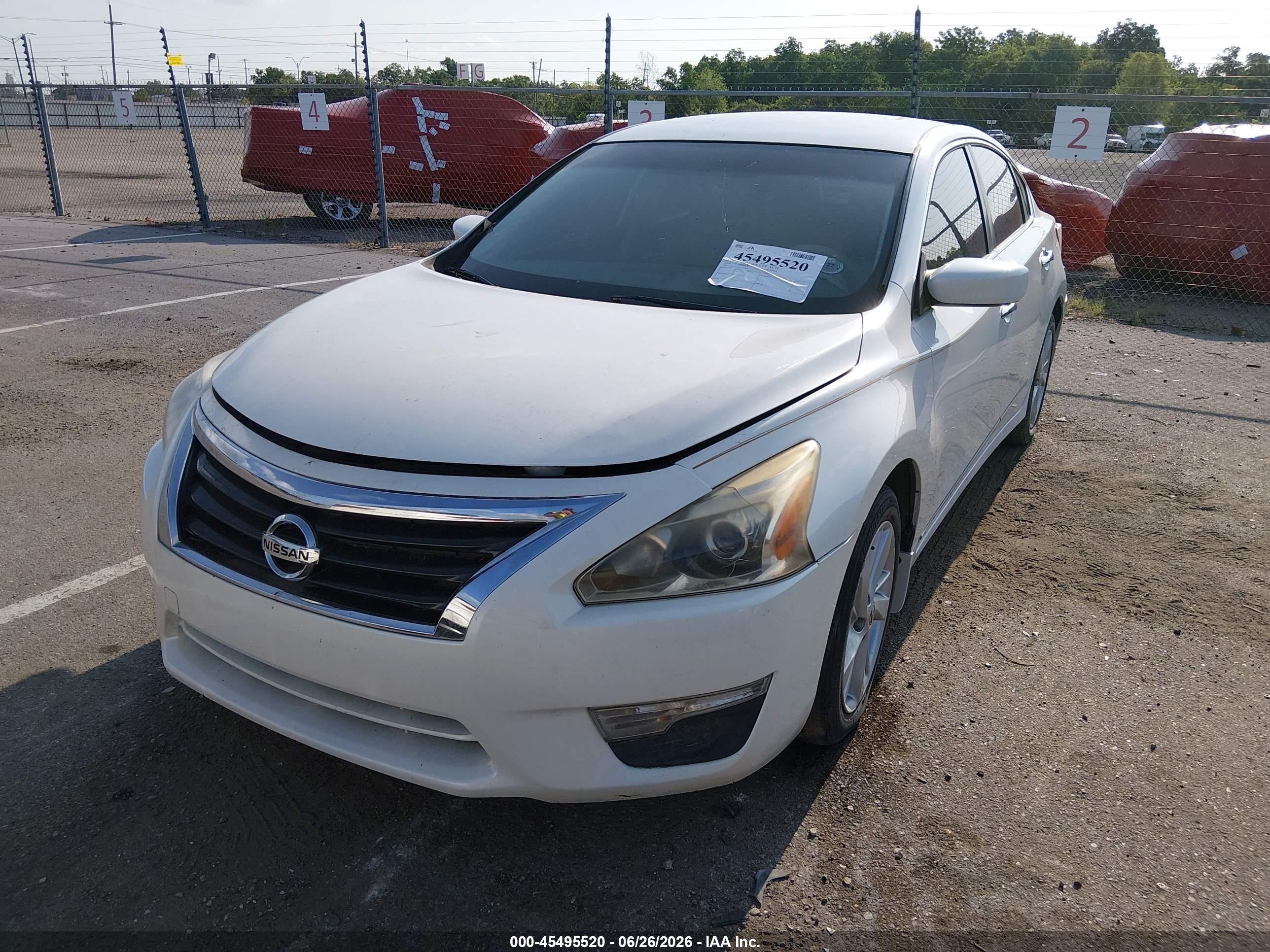 2014 Nissan Altima 2.5 Sv White vin: 1N4AL3AP8EN212251