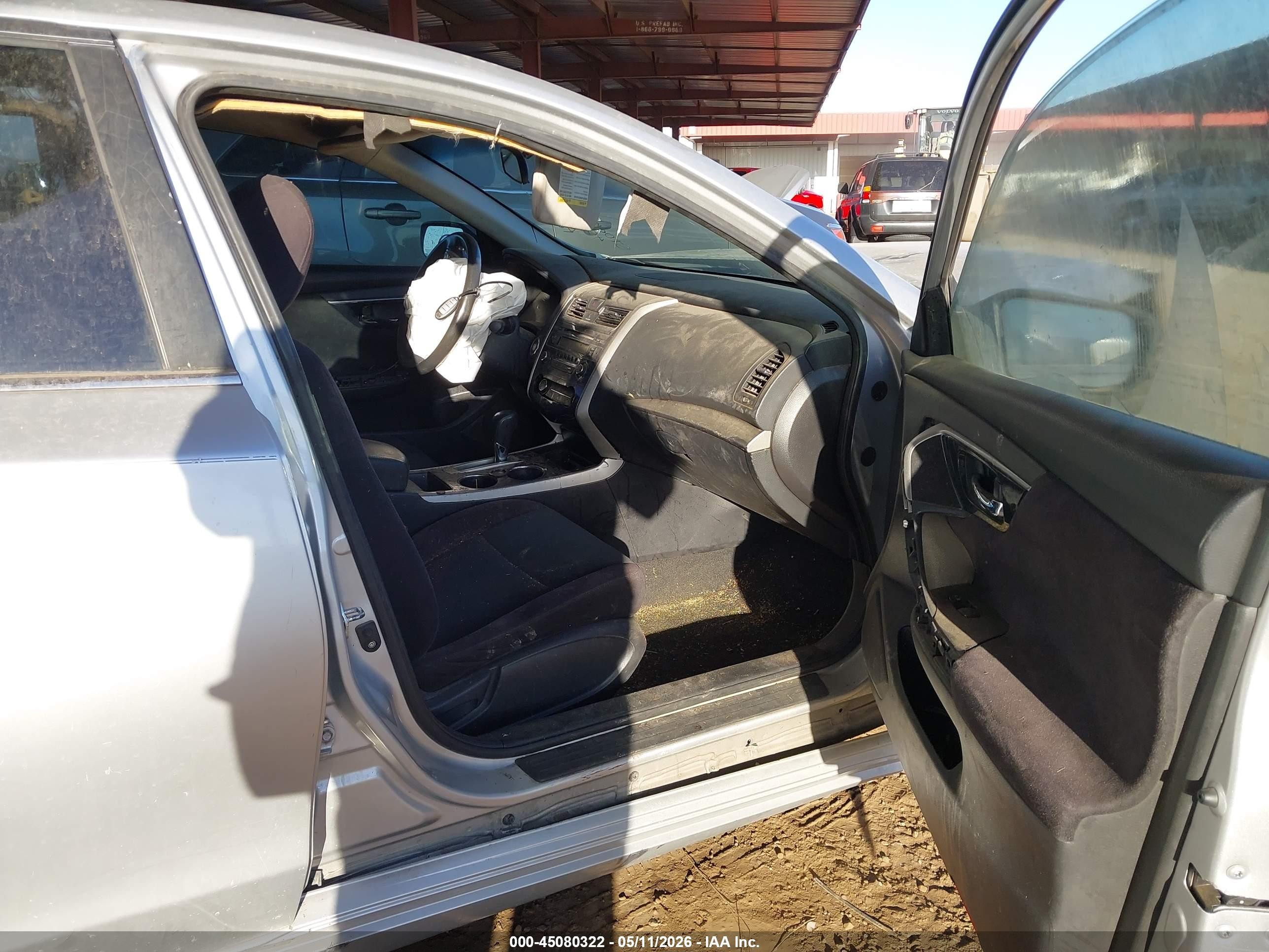 2014 Nissan Altima 2.5 S Серебряный vin: 1N4AL3AP8EN221788