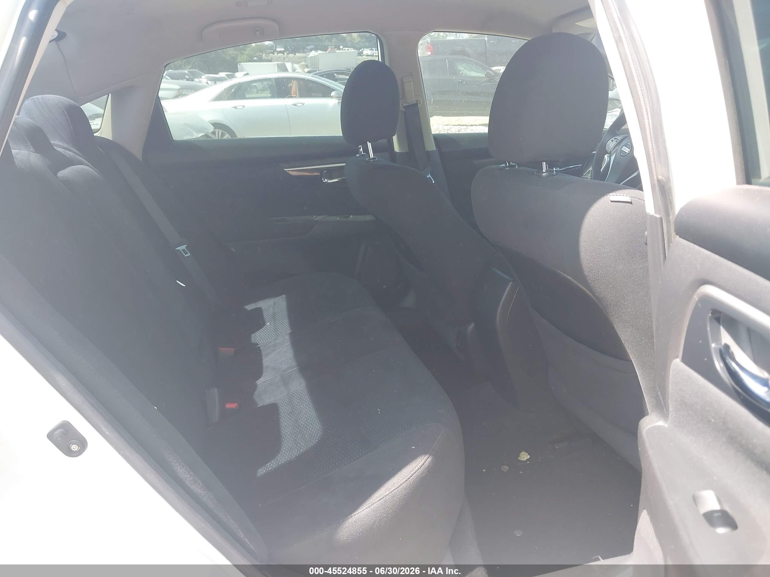 2014 Nissan Altima 2.5 S White vin: 1N4AL3AP8EN226764