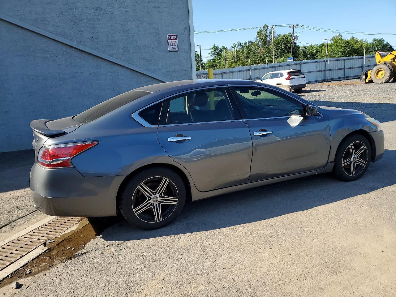 2014 Nissan Altima 2.5 S Gray vin: 1N4AL3AP8EN230278